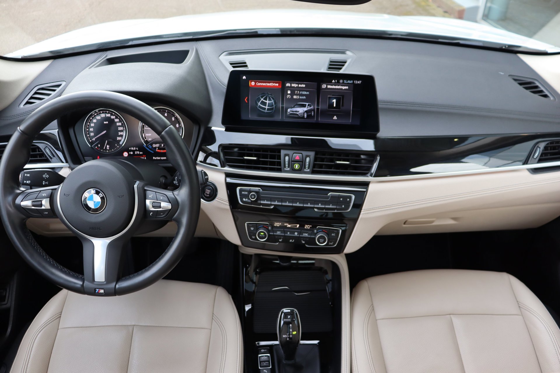 Foto van BMW X1