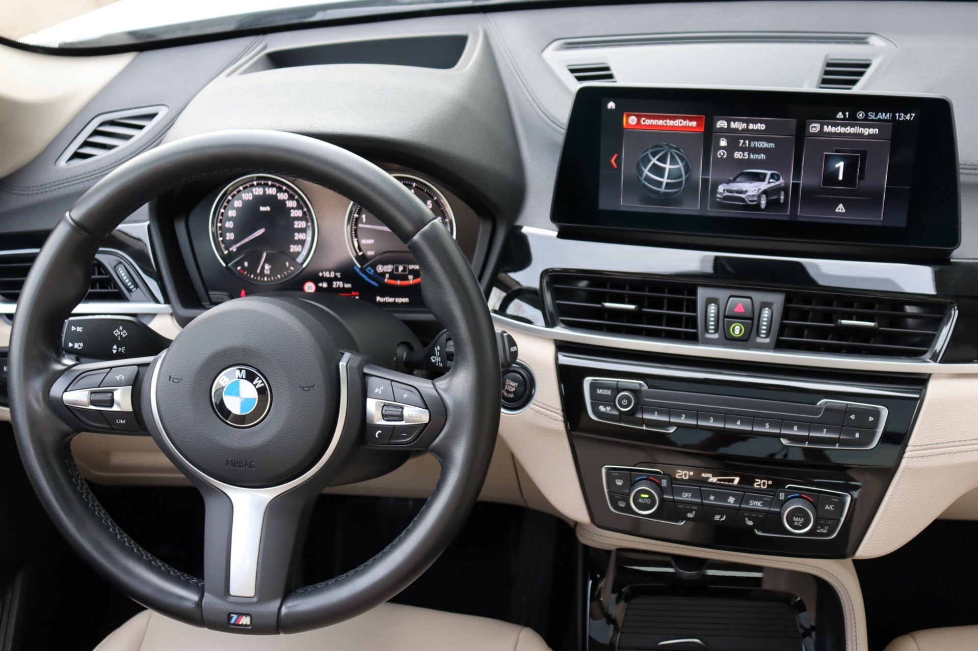 Foto van BMW X1