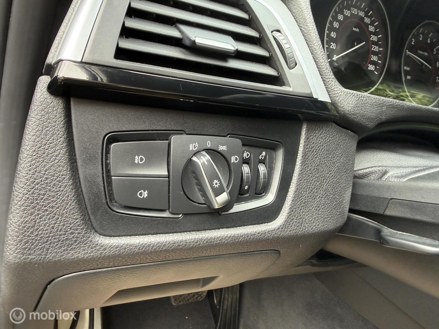 Foto van BMW 318i