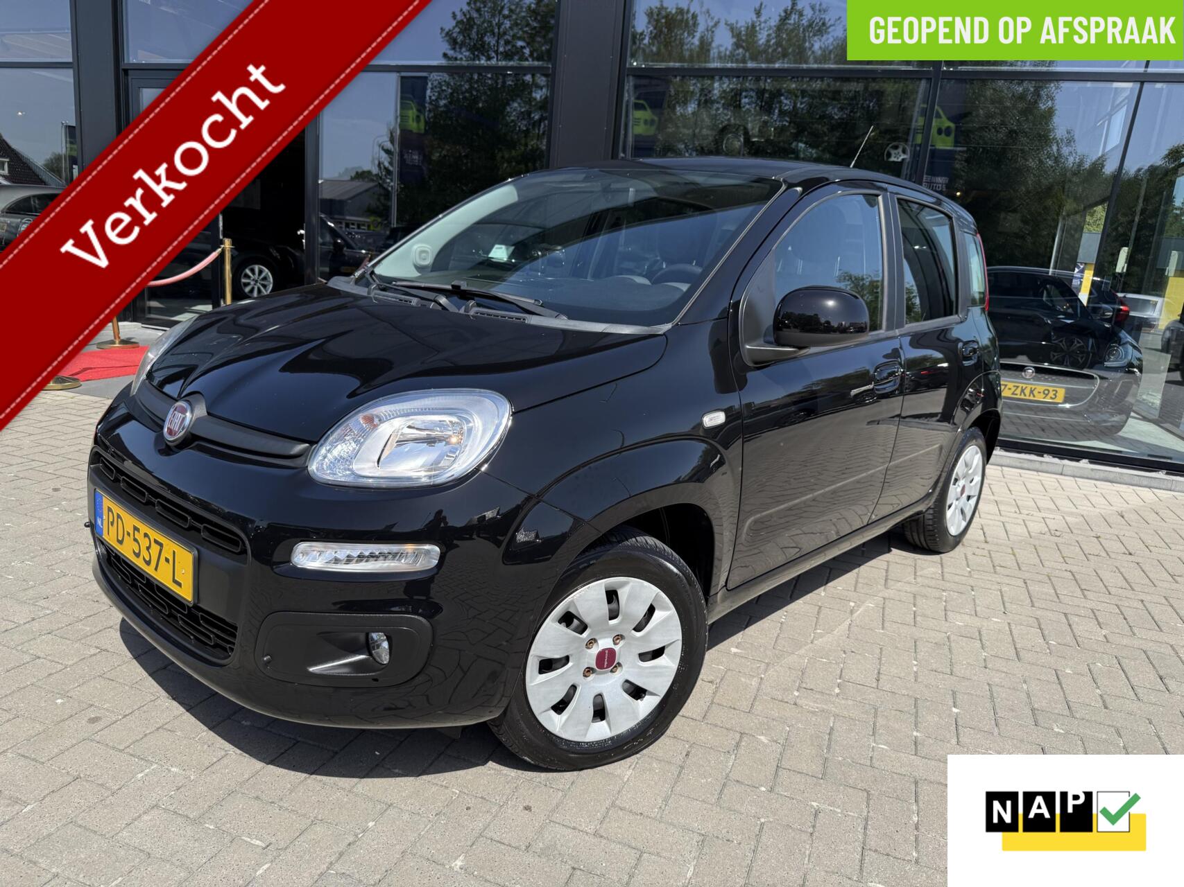 Fiat Panda Automaat ! Lounge 2017 - voorkant