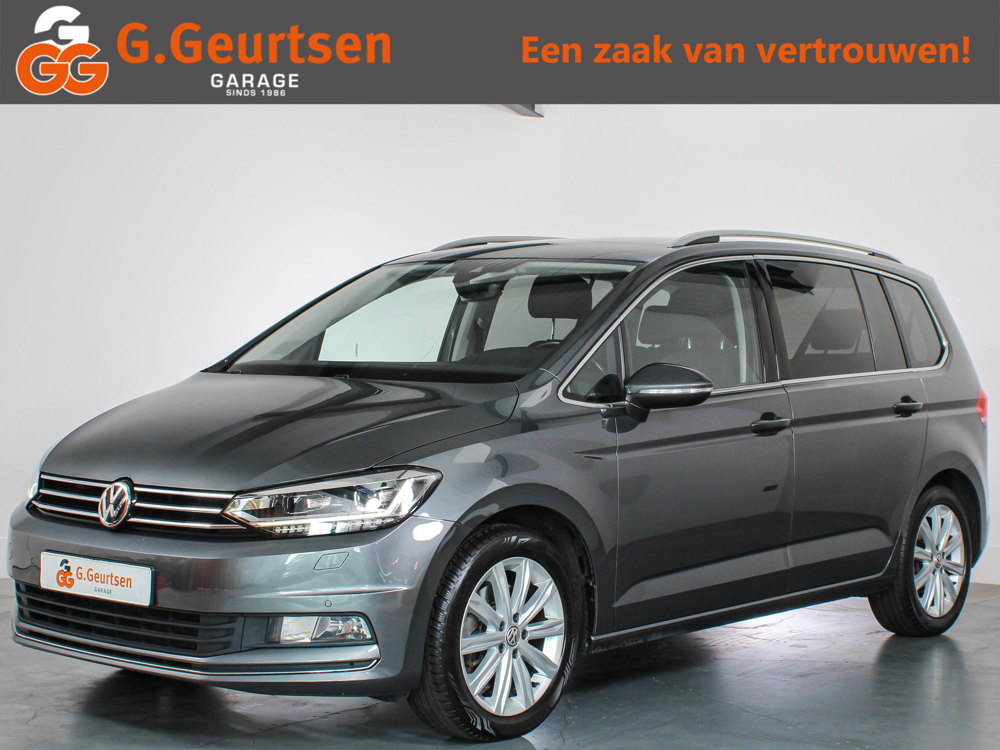 Volkswagen Touran 1.4 TSI Highline 7-Persoons, 2017 - voorkant