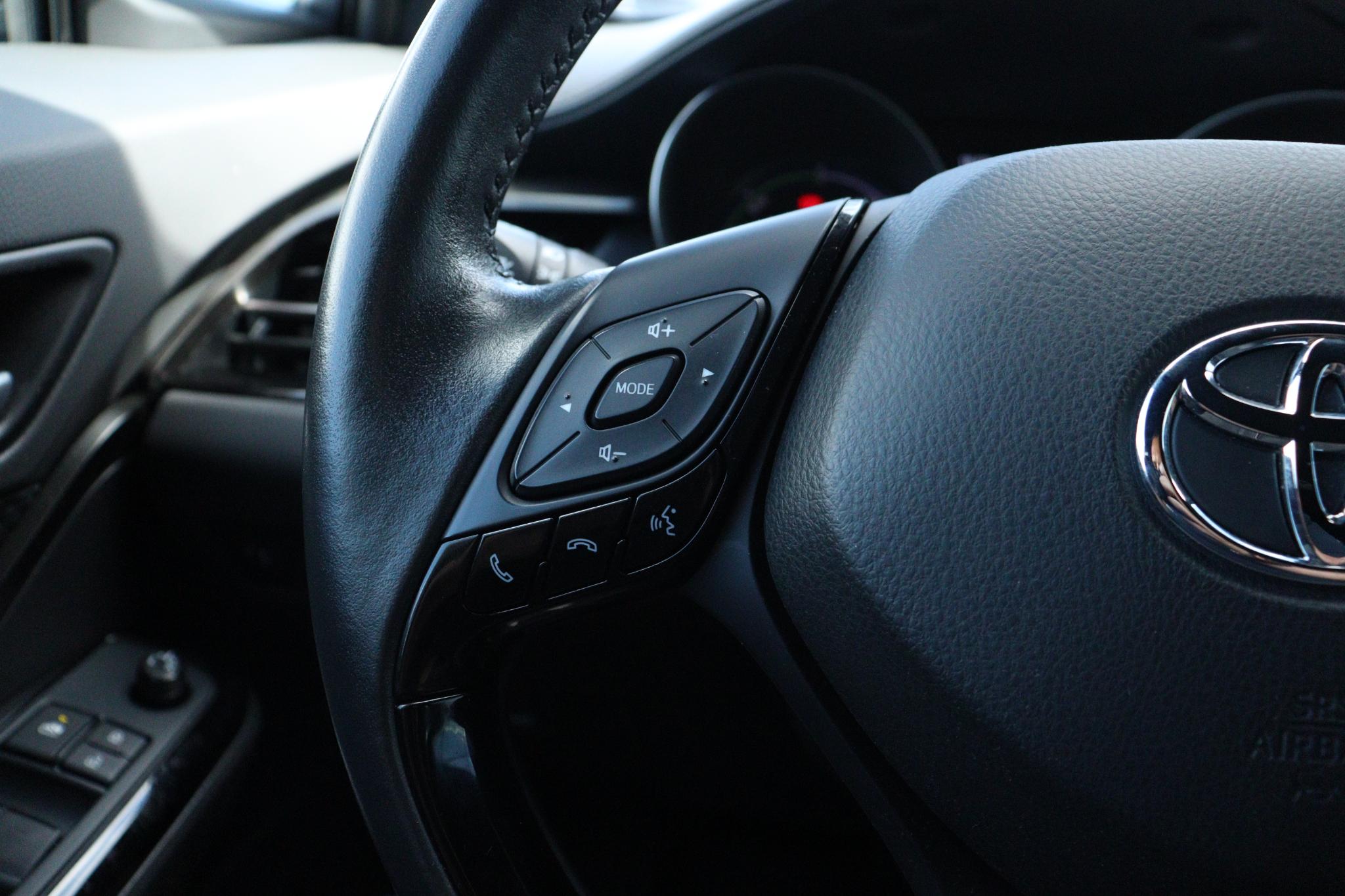 Foto van Toyota Toyota C-hr