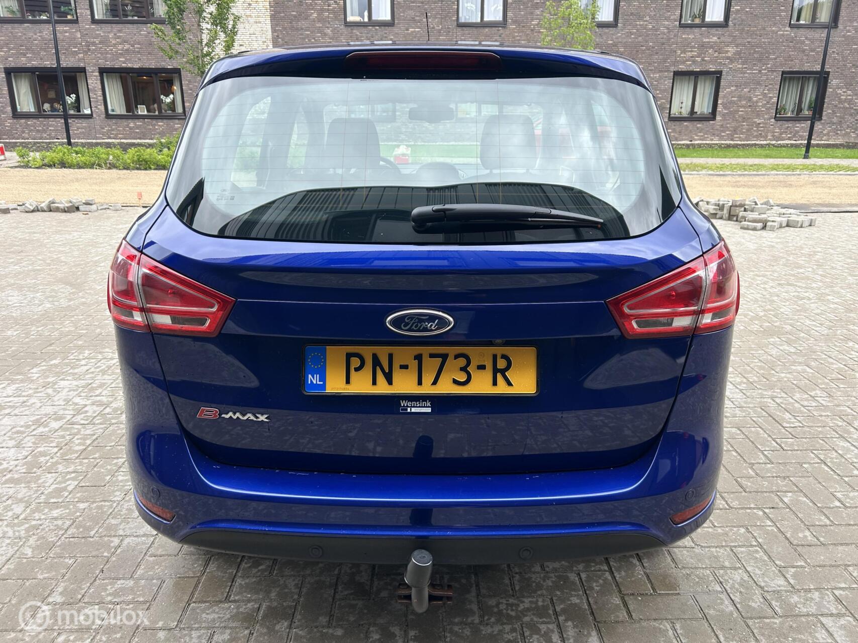 Foto van Ford B-max
