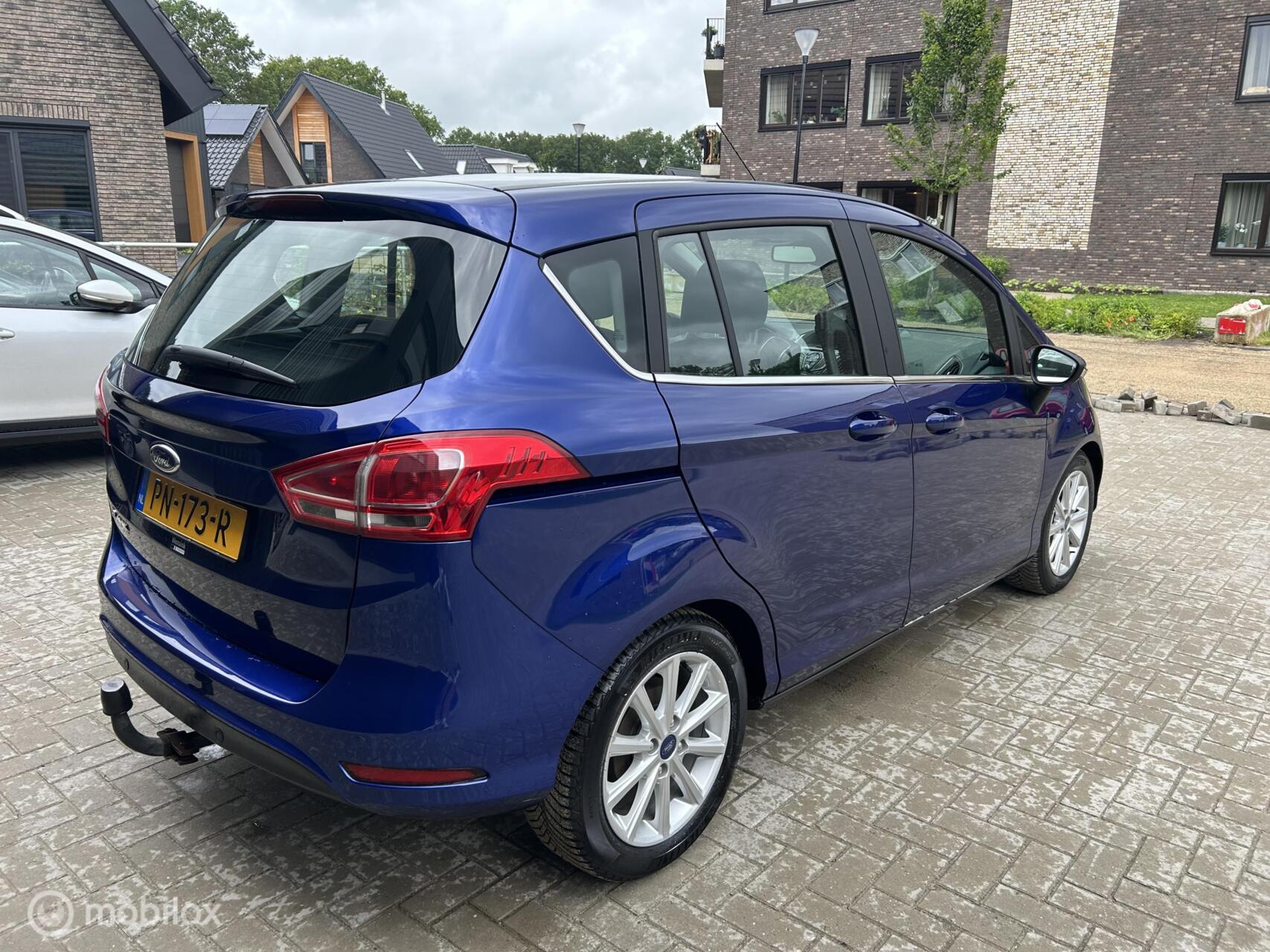 Foto van Ford B-max
