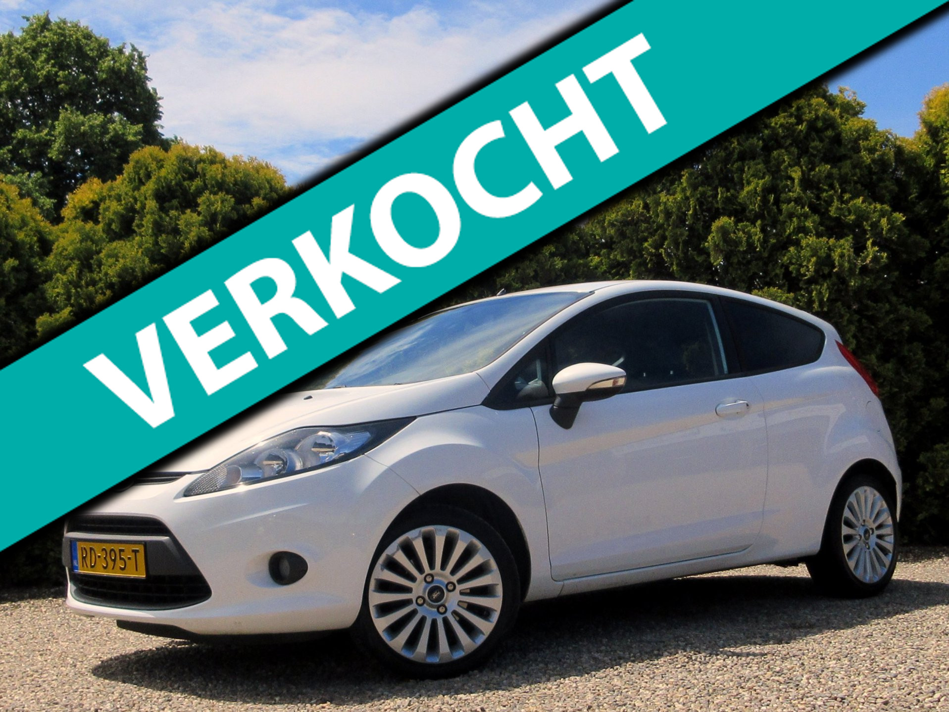 Ford Fiesta 1.25 Titanium * Airco * Carplay * 2011 - voorkant
