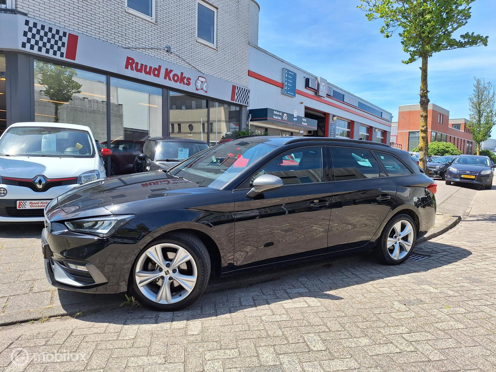Seat Seat Leon SP 1.0 TSI FR BUSINESS / 1e Eigenaar / Trekhaak / 2023 - voorkant