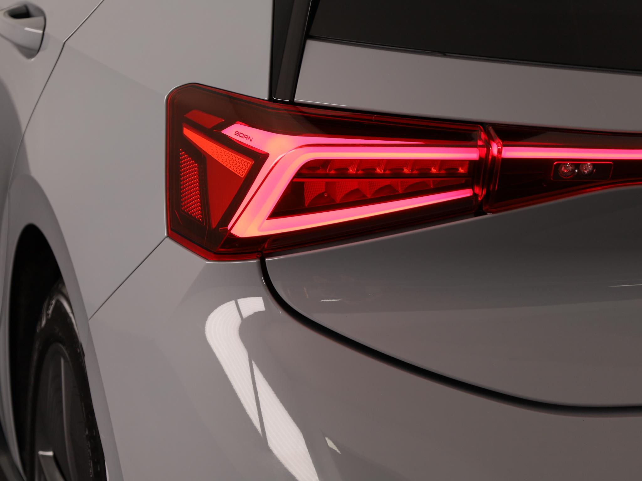 Foto van Cupra Born 150 KW 58/62 KWH