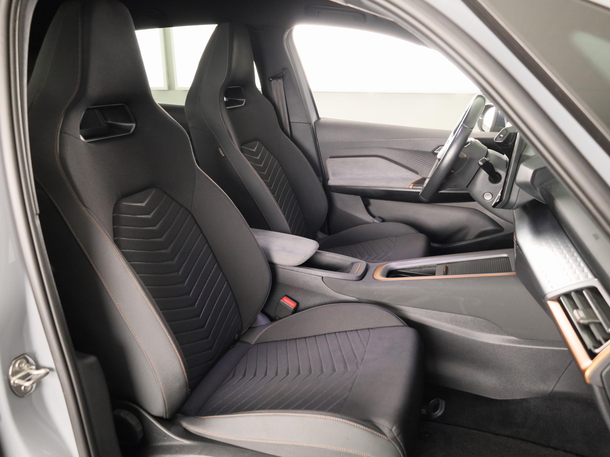 Foto van Cupra Born 150 KW 58/62 KWH