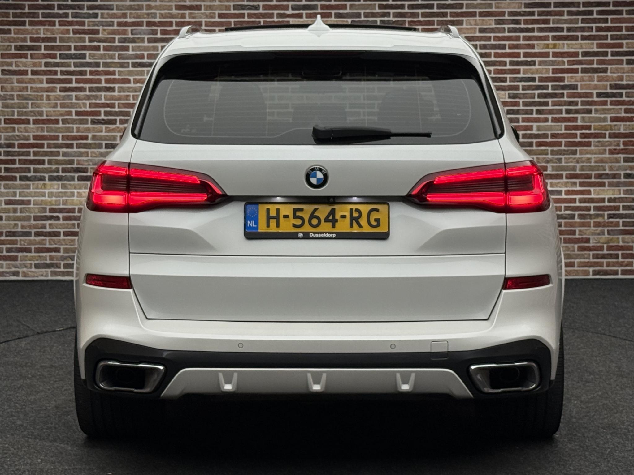 Foto van BMW X5 Xdrive40i
