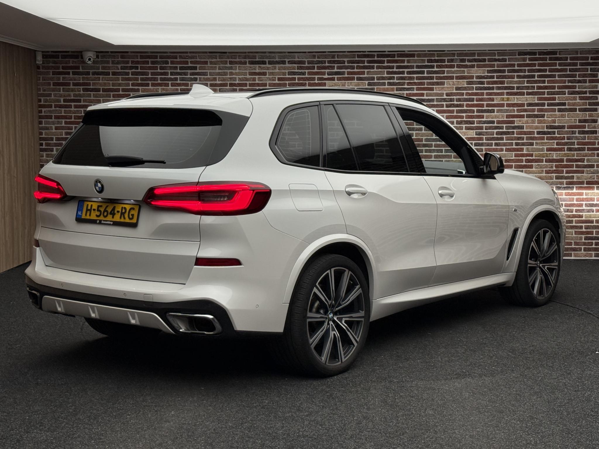 Foto van BMW X5 Xdrive40i