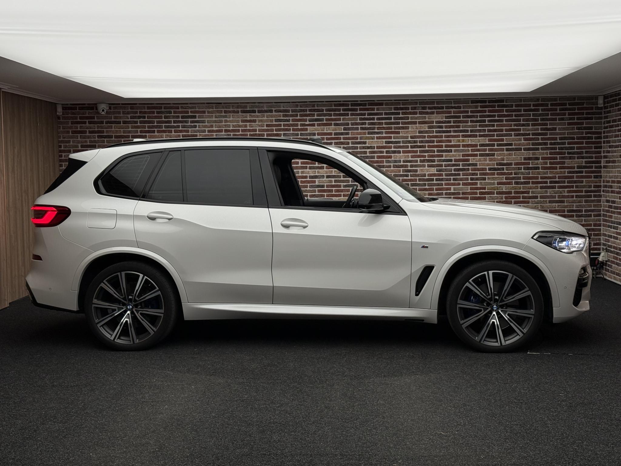 Foto van BMW X5 Xdrive40i