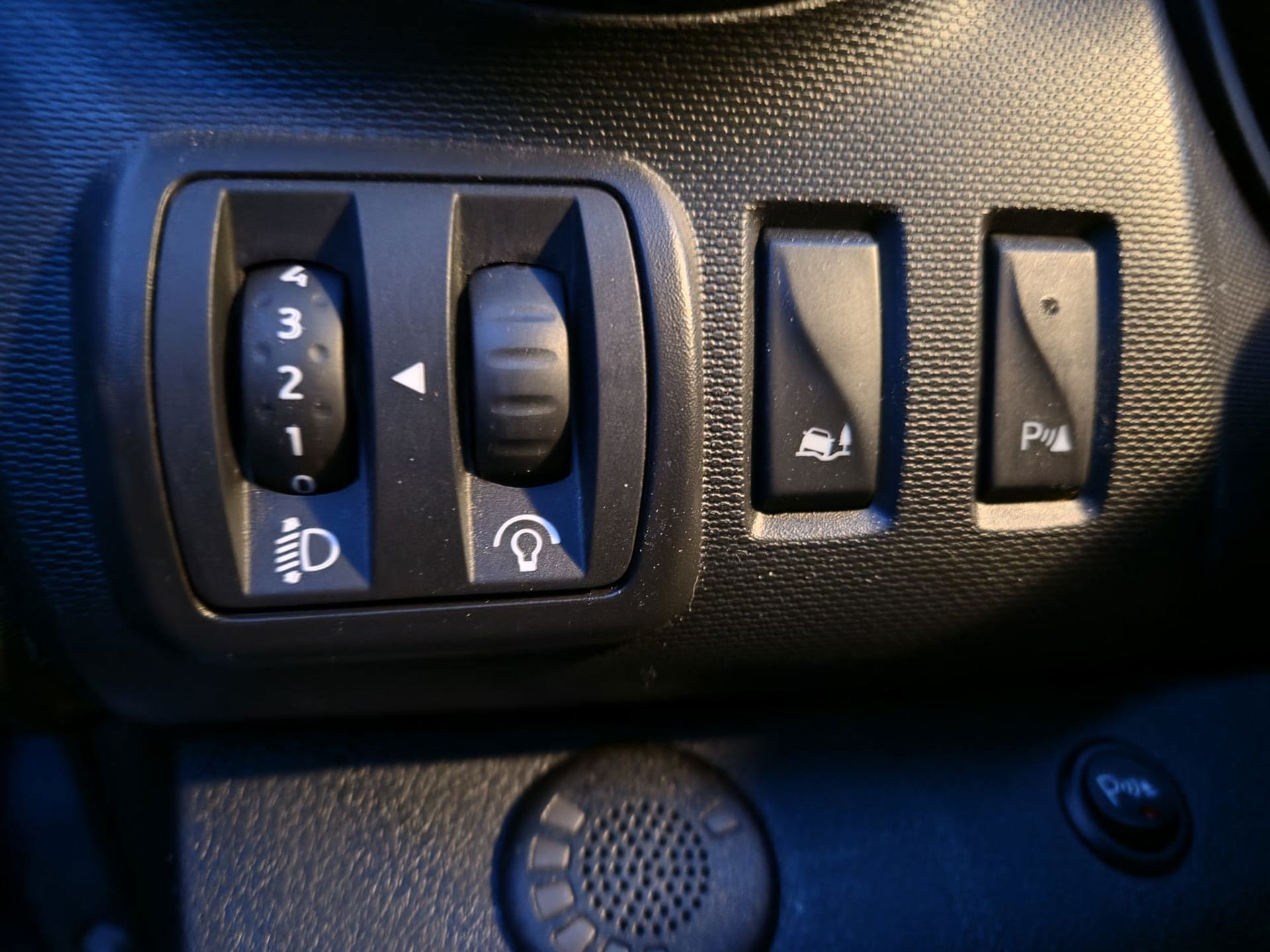 Foto van Opel Vivaro-b