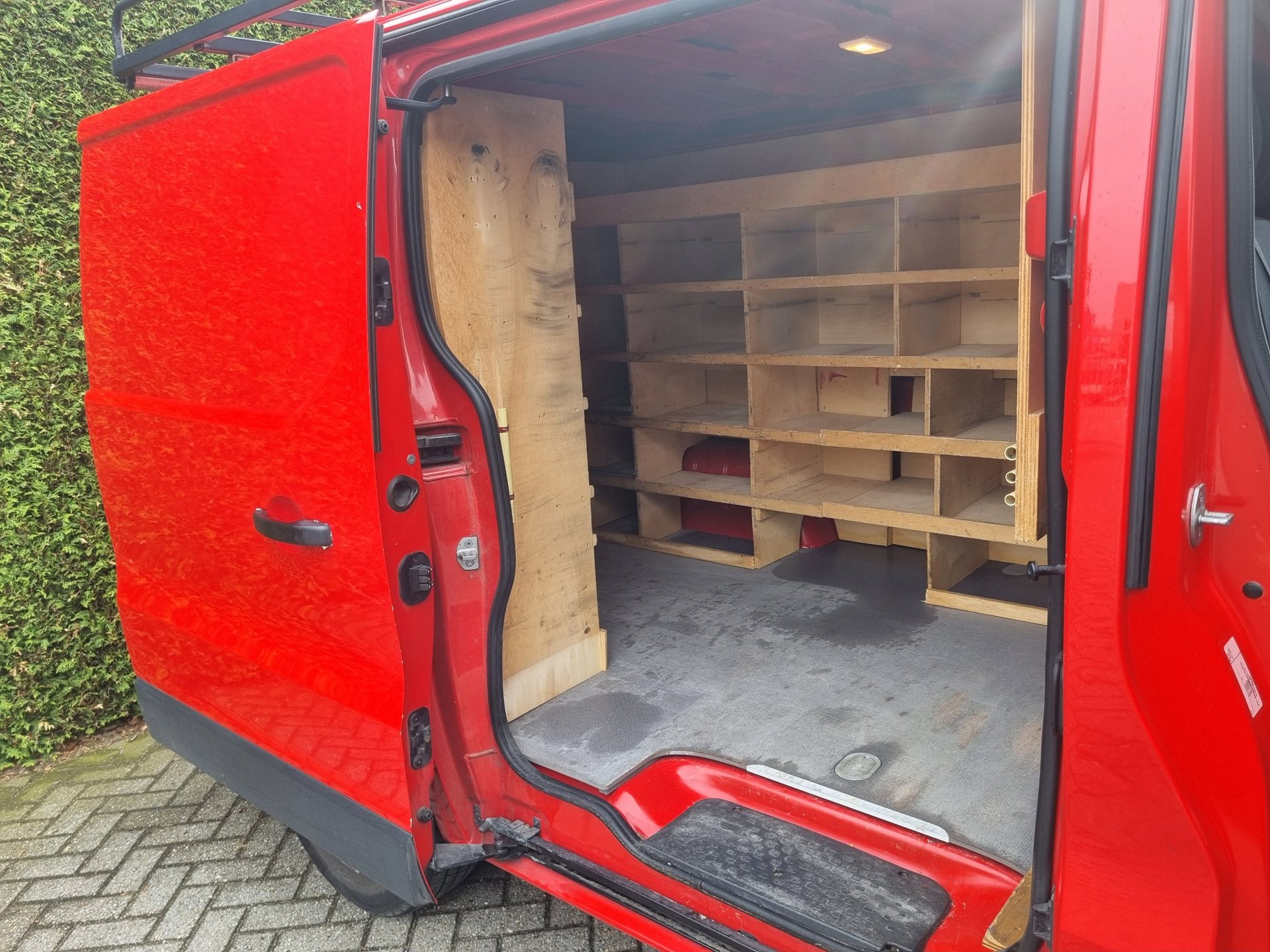 Foto van Opel Vivaro-b