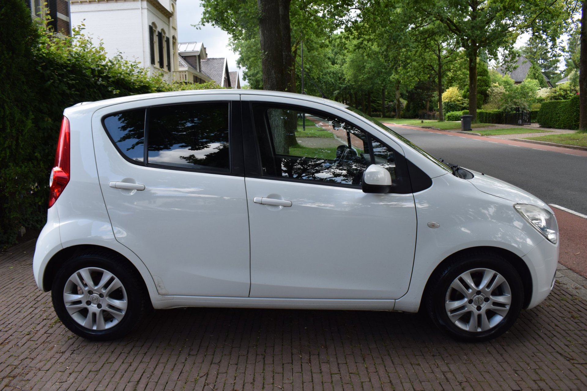 Foto van Opel Agila