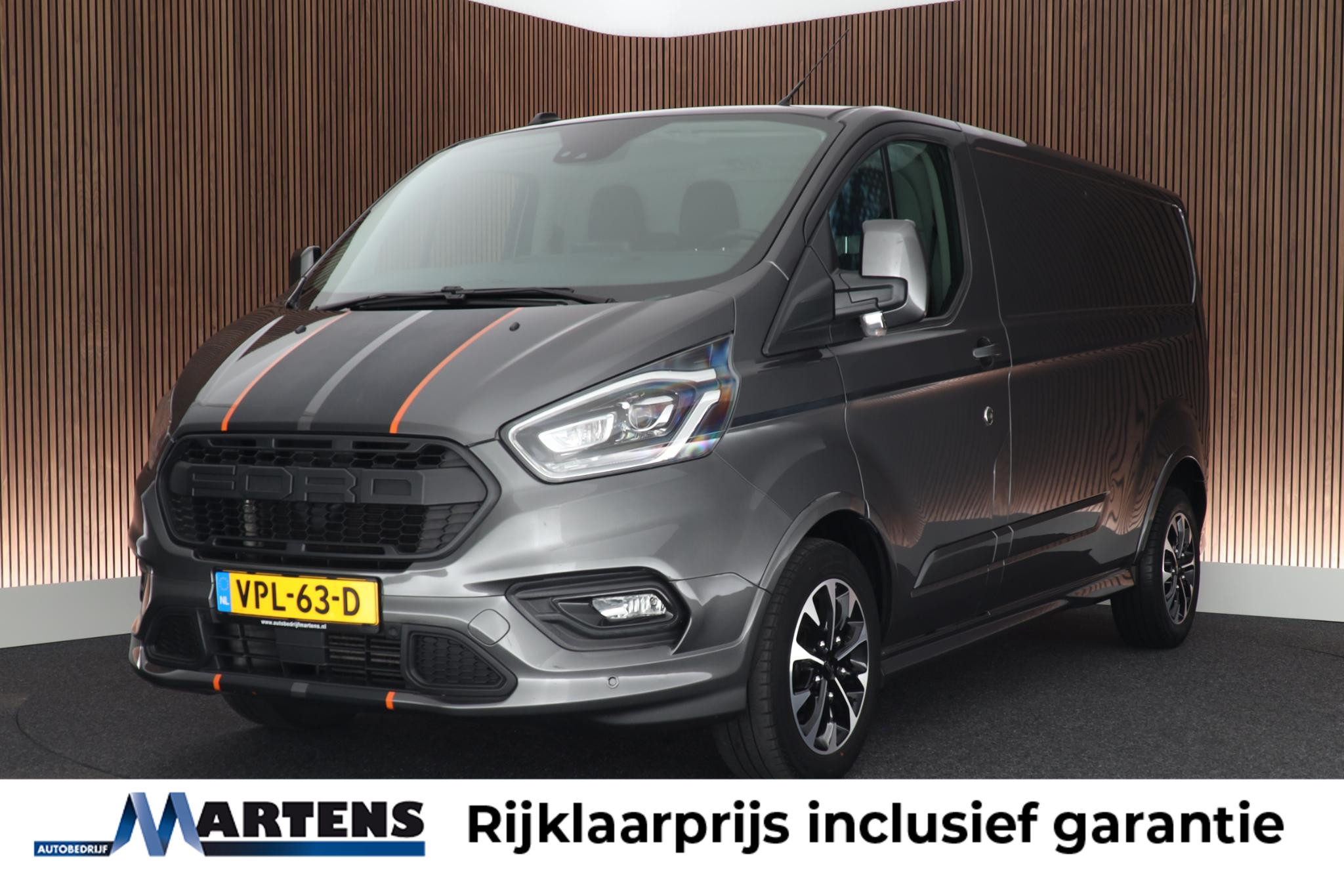 Ford Transit Custom 320 2.0 TDCI 185pk Automaat L2H1 Sport 2022 - voorkant