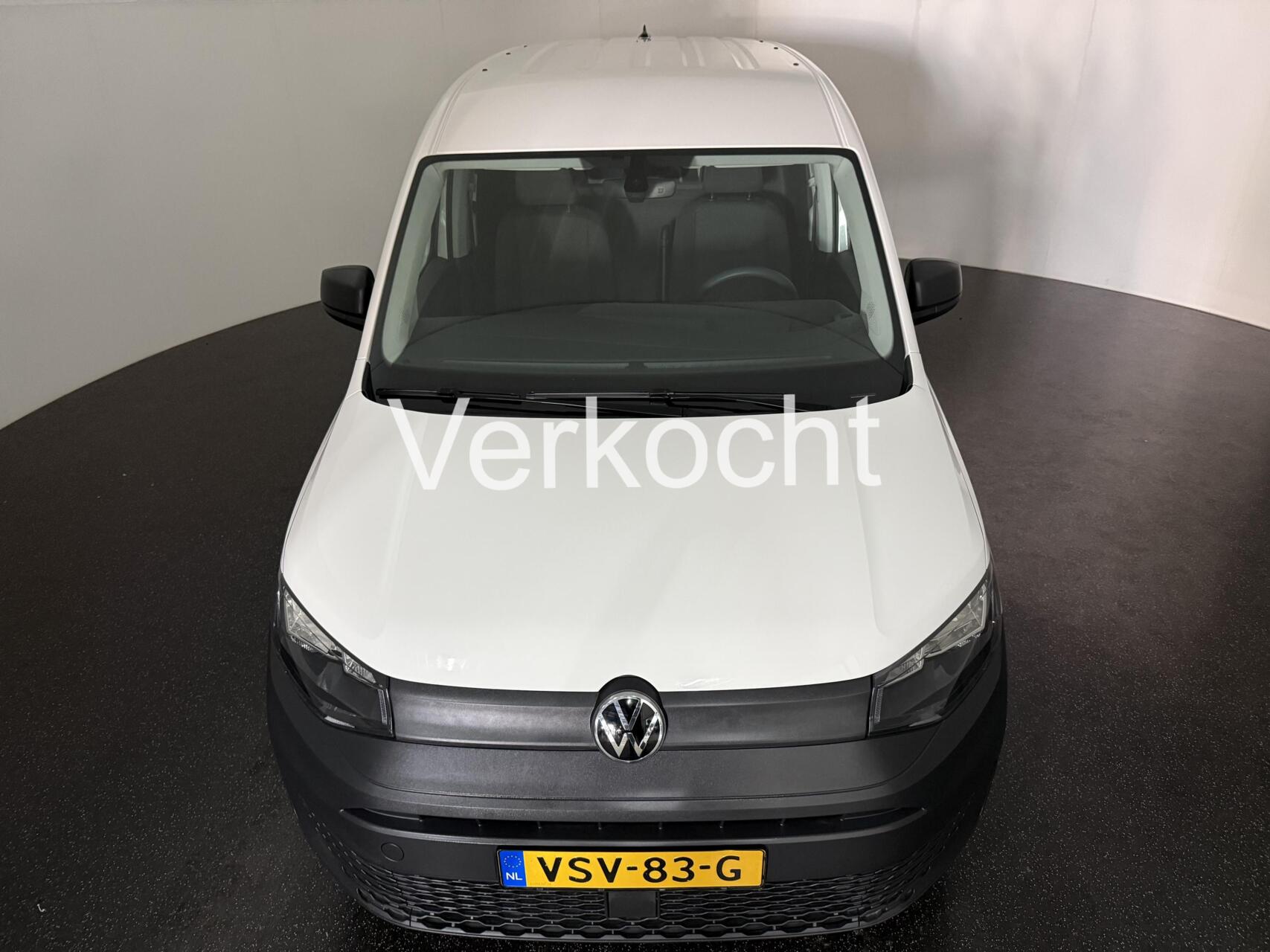 Foto van Volkswagen Caddy Modified Partition Wall
