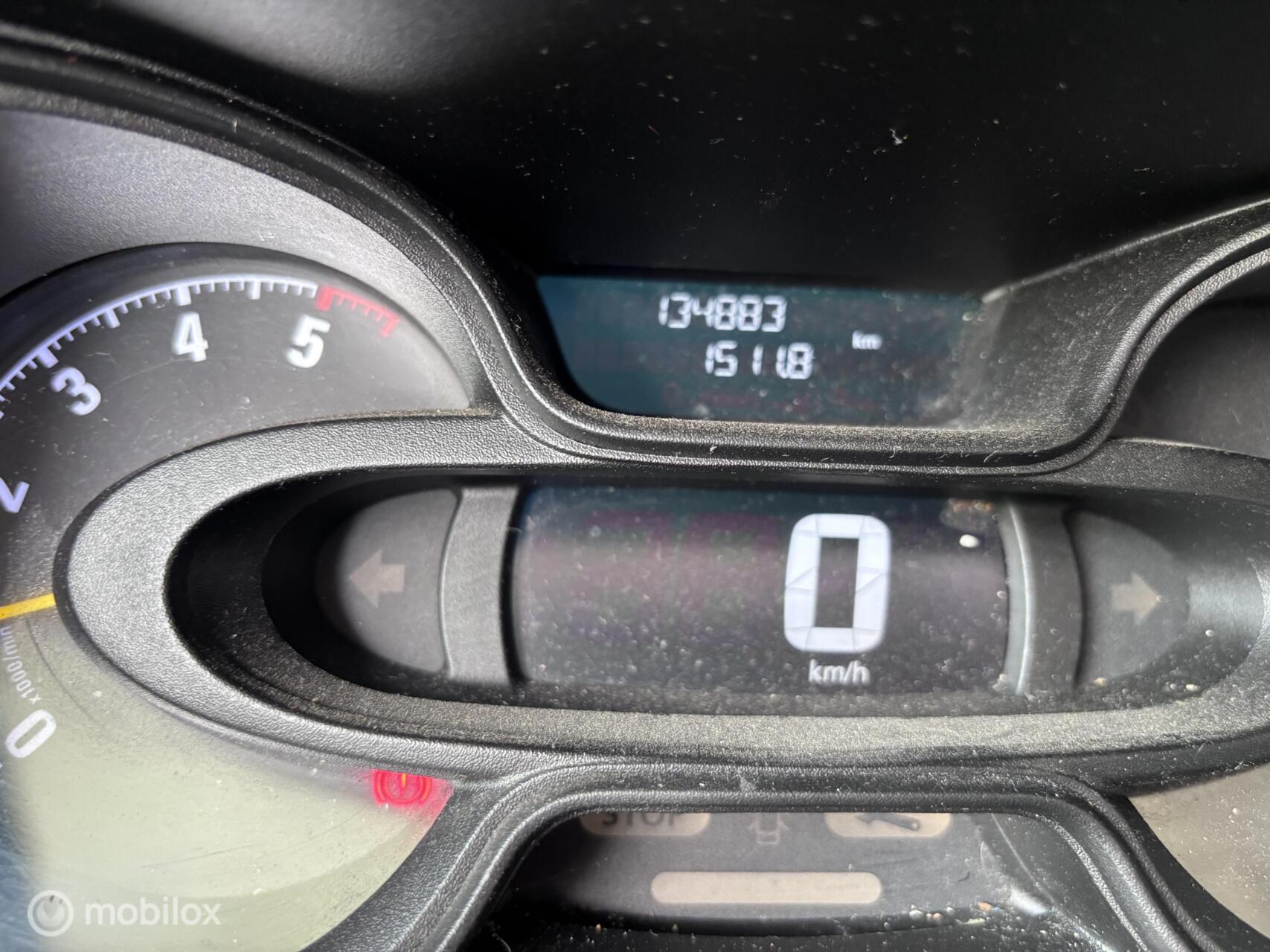 Foto van Opel Vivaro-b