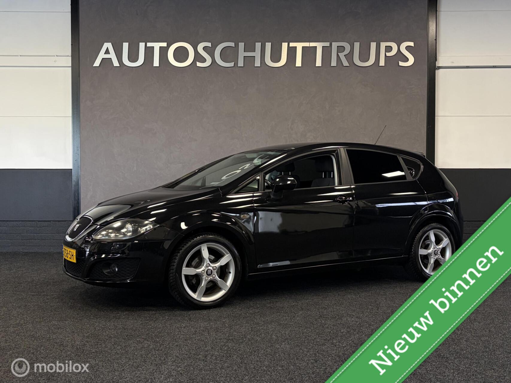 Seat Leon 1.2 TSI Ecomotive Style STOELVERW. / CLIMA / CRUISE / PDC / 2012 - voorkant