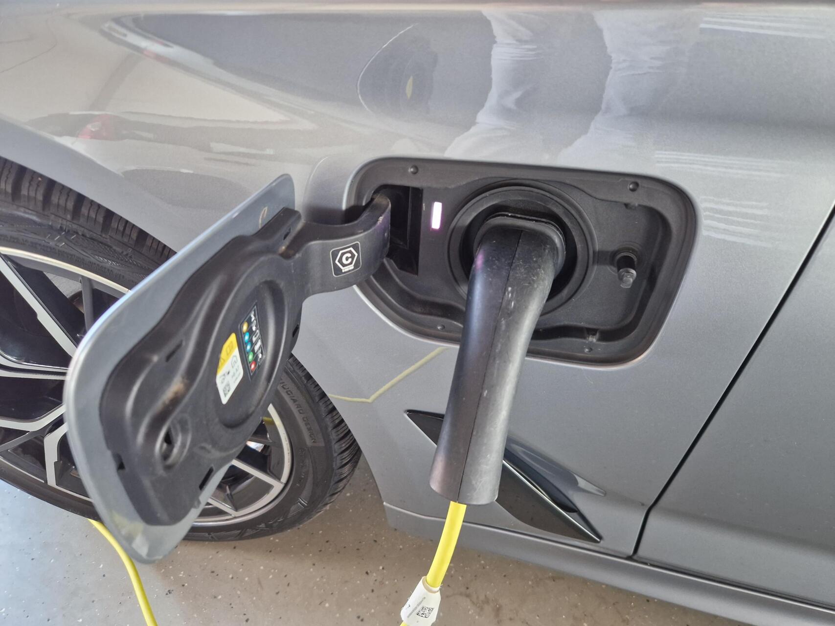Foto van BMW 530e