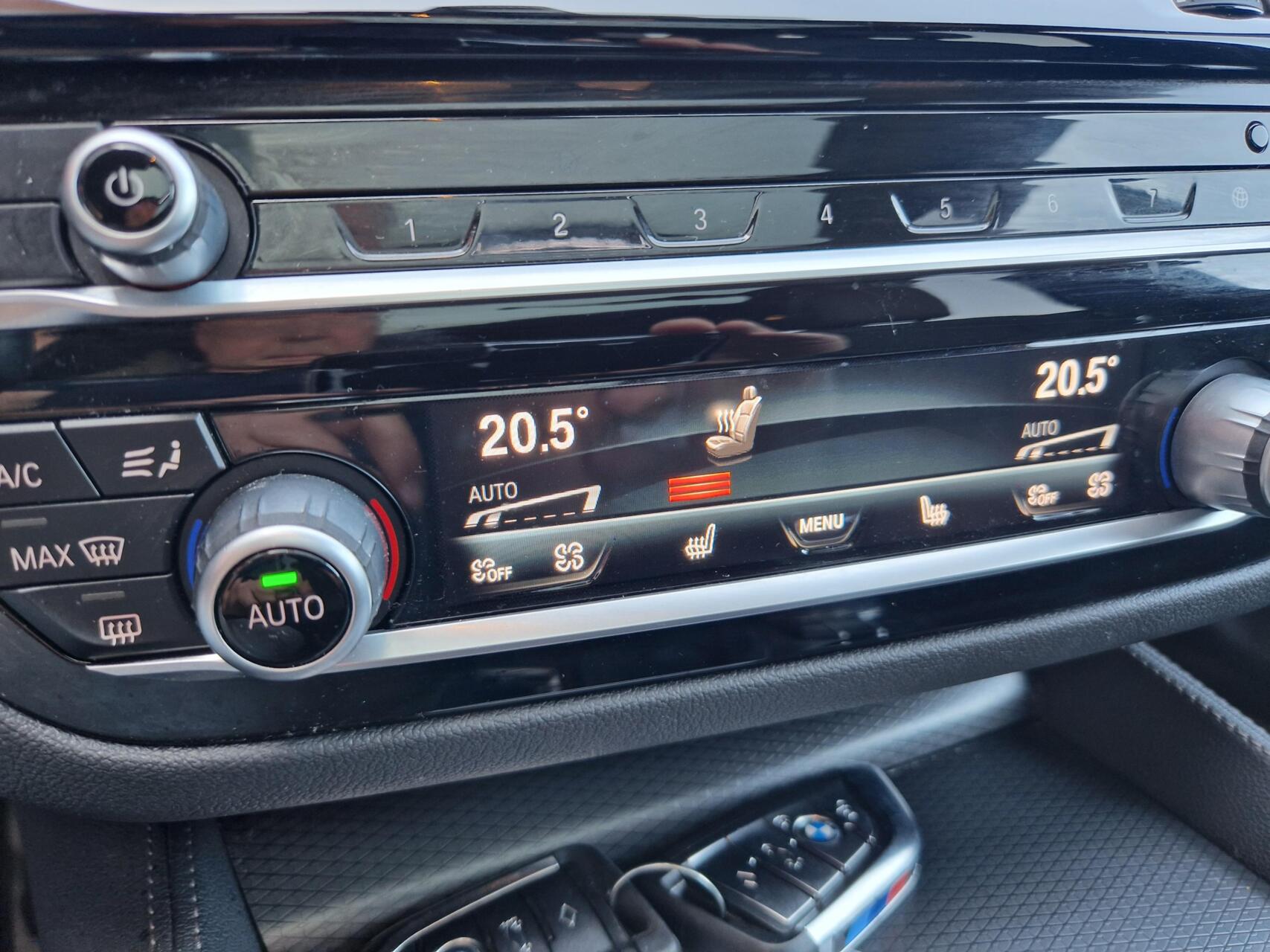 Foto van BMW 530e