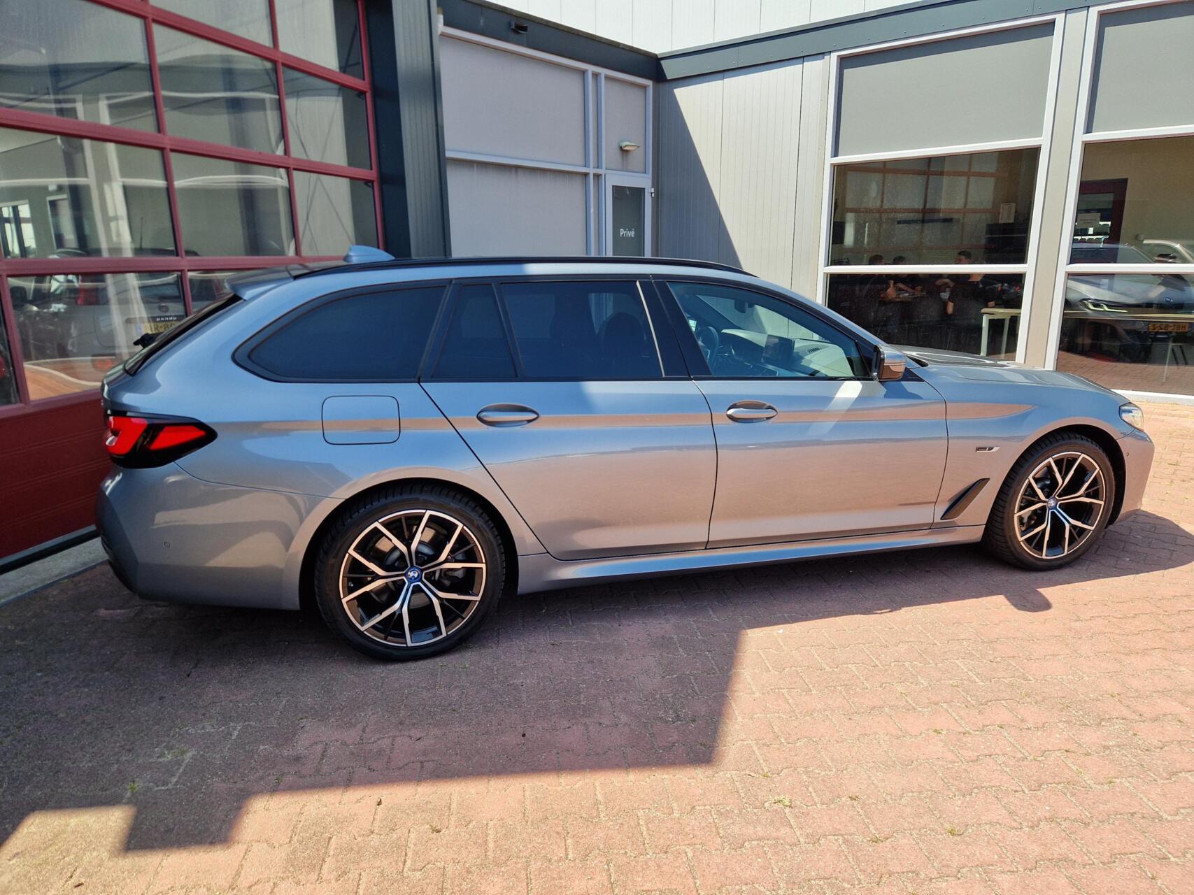 Foto van BMW 530e