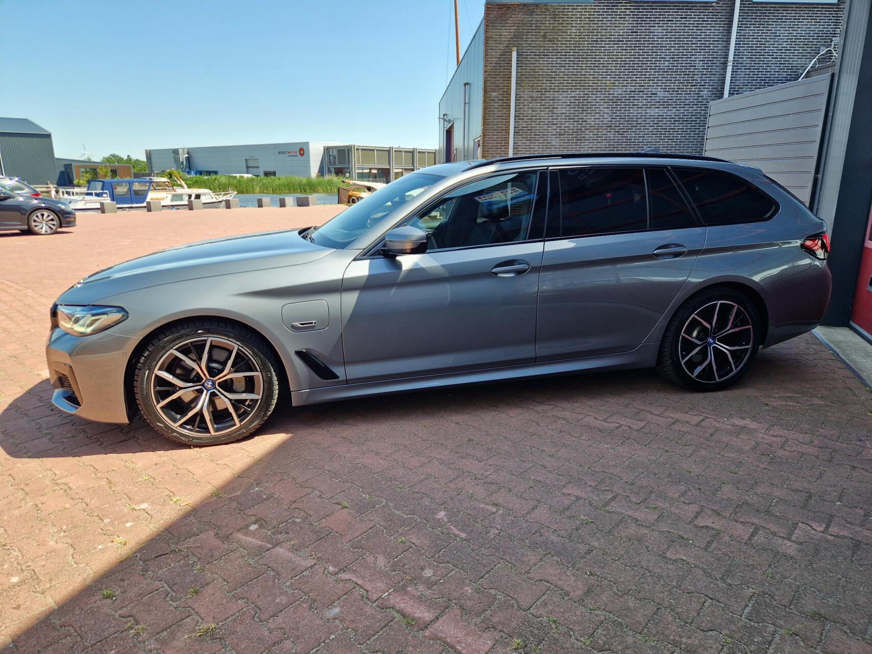Foto van BMW 530e