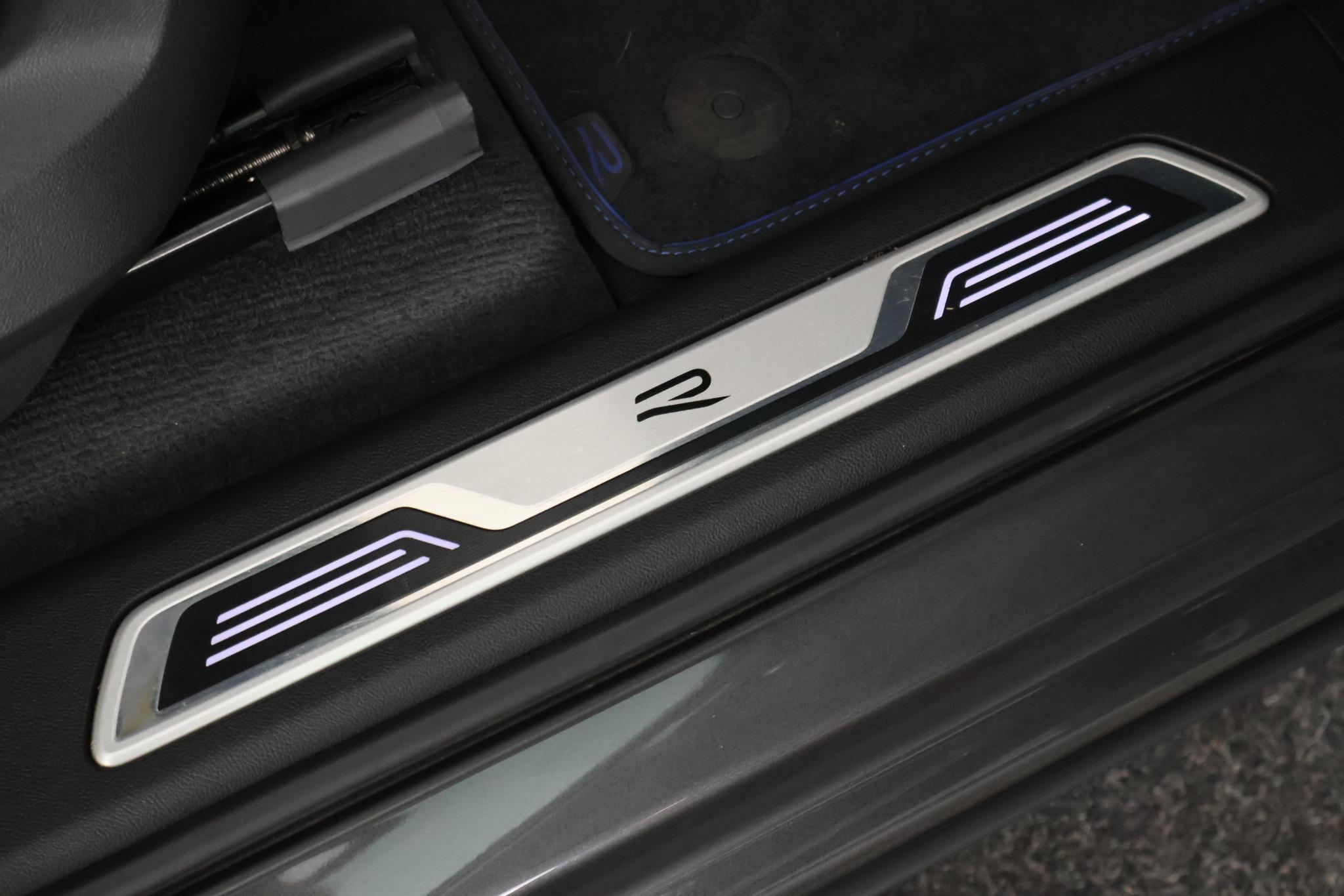 Foto van Volkswagen Touareg R