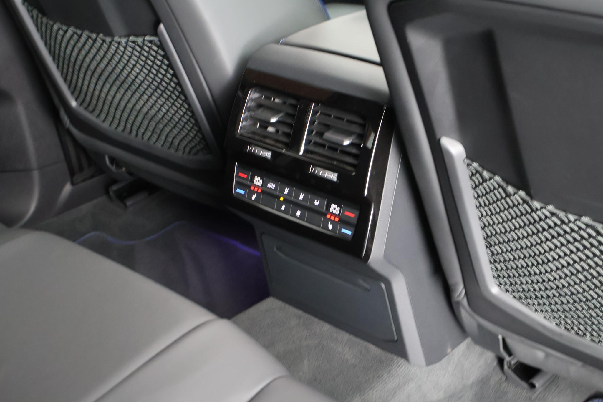 Foto van Volkswagen Touareg R