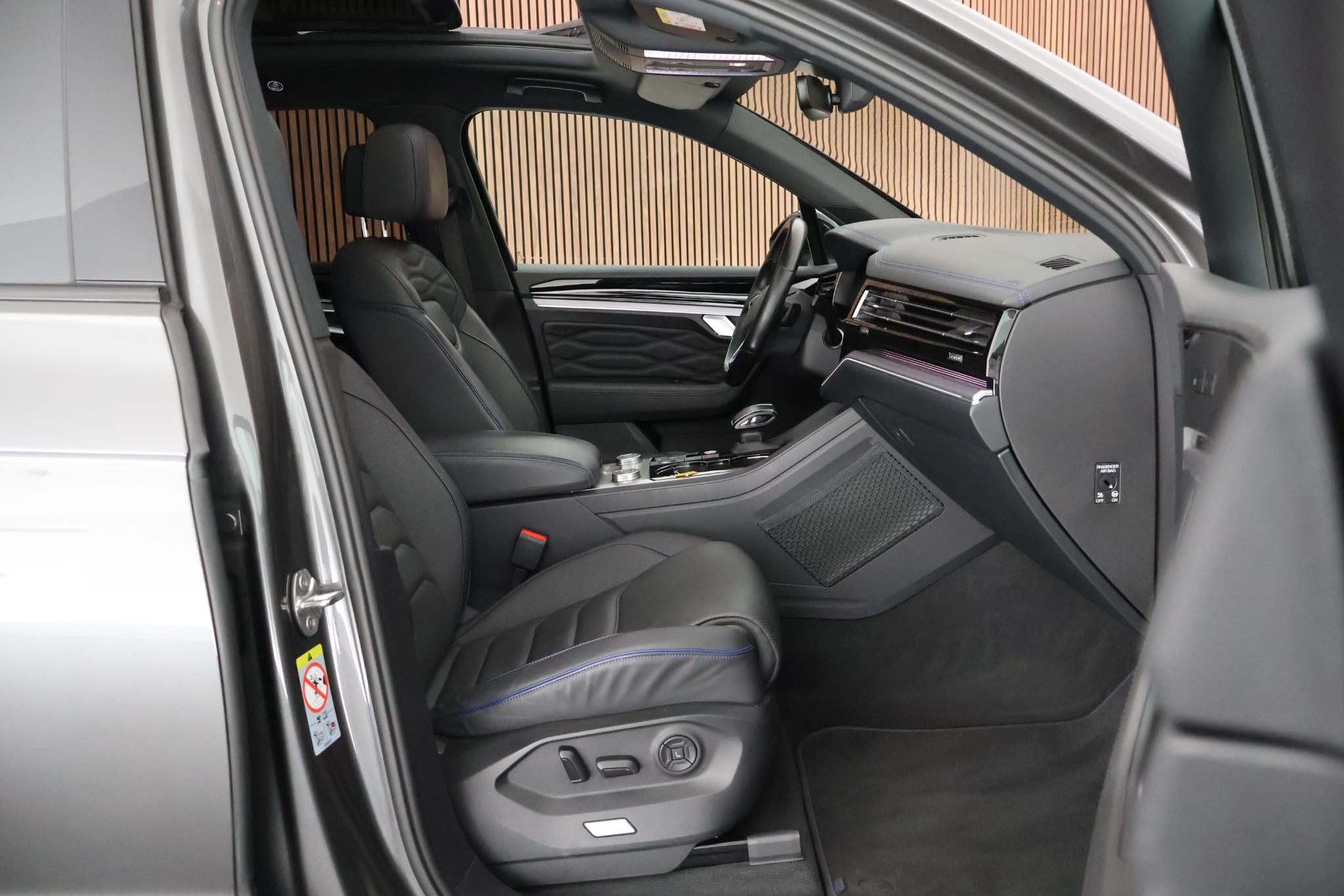 Foto van Volkswagen Touareg R