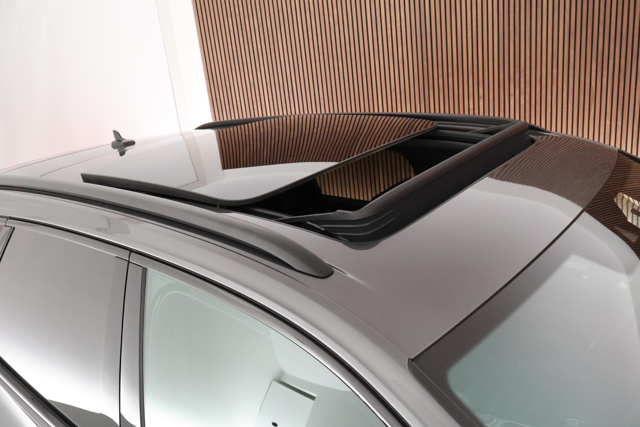 Foto van Volkswagen Touareg R