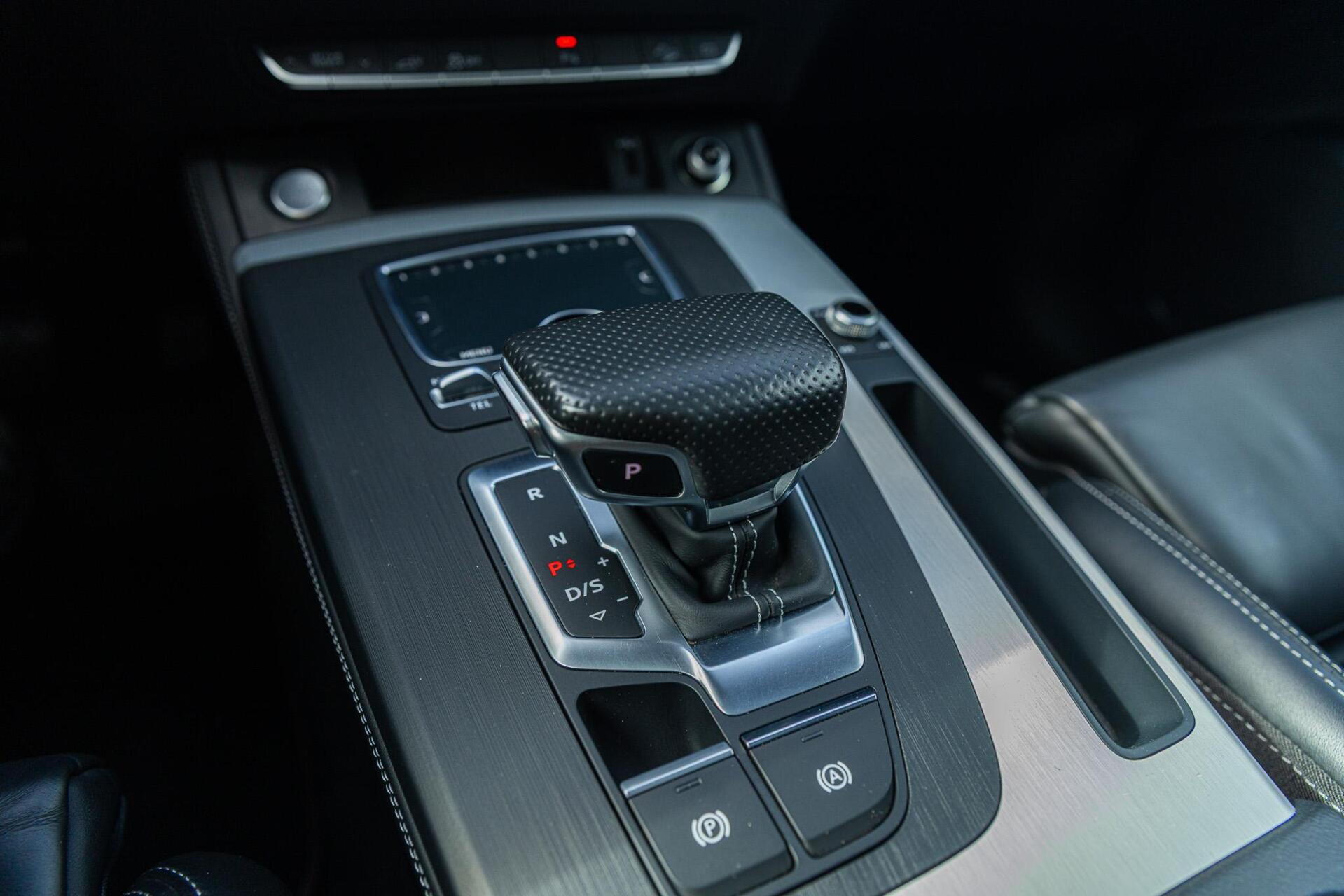 Foto van Audi Q5 55 TFSI E