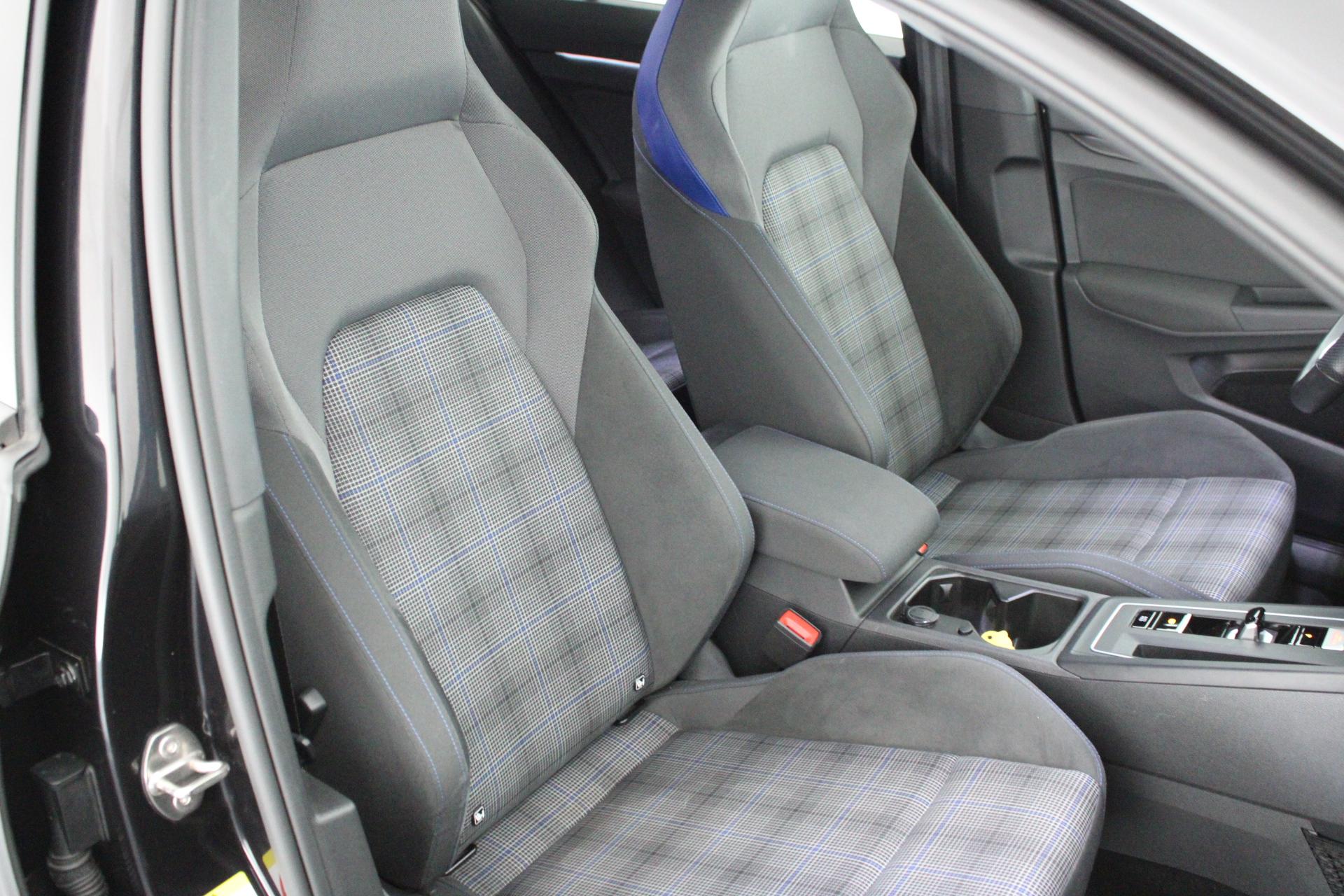 Foto van Volkswagen Golf GTE