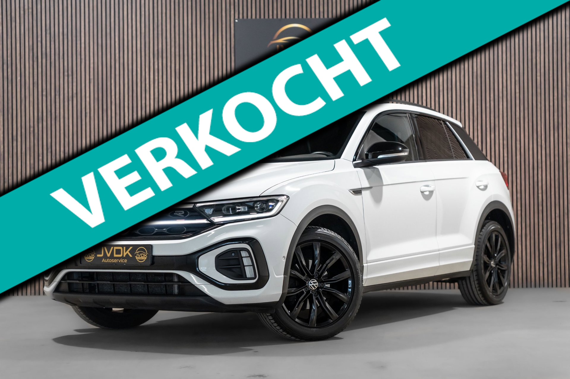 Volkswagen T-roc 1.5 TSI R-Line IQ DSG PANO CAMERA 2022 - voorkant