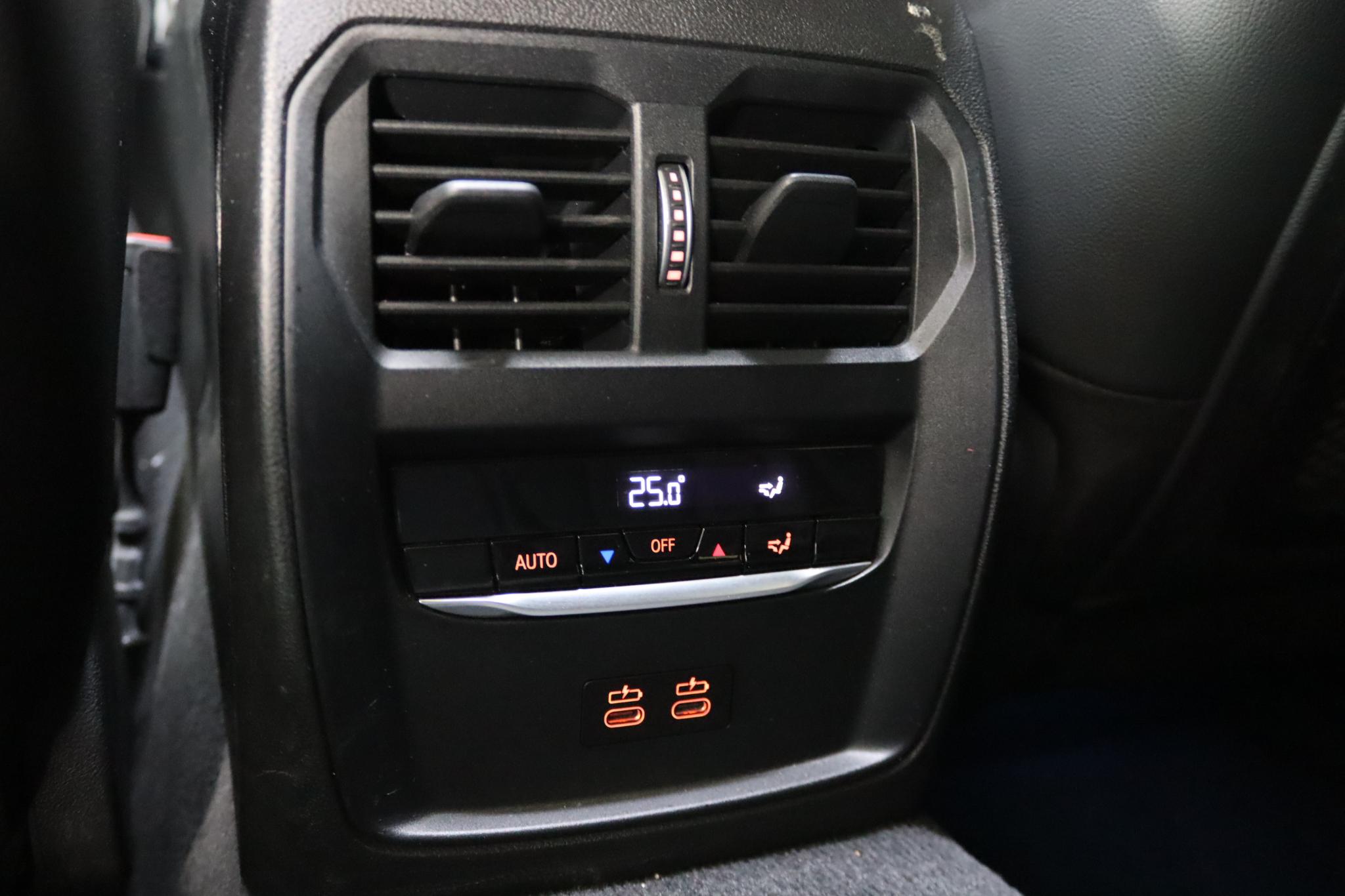 Foto van BMW 330e xDrive