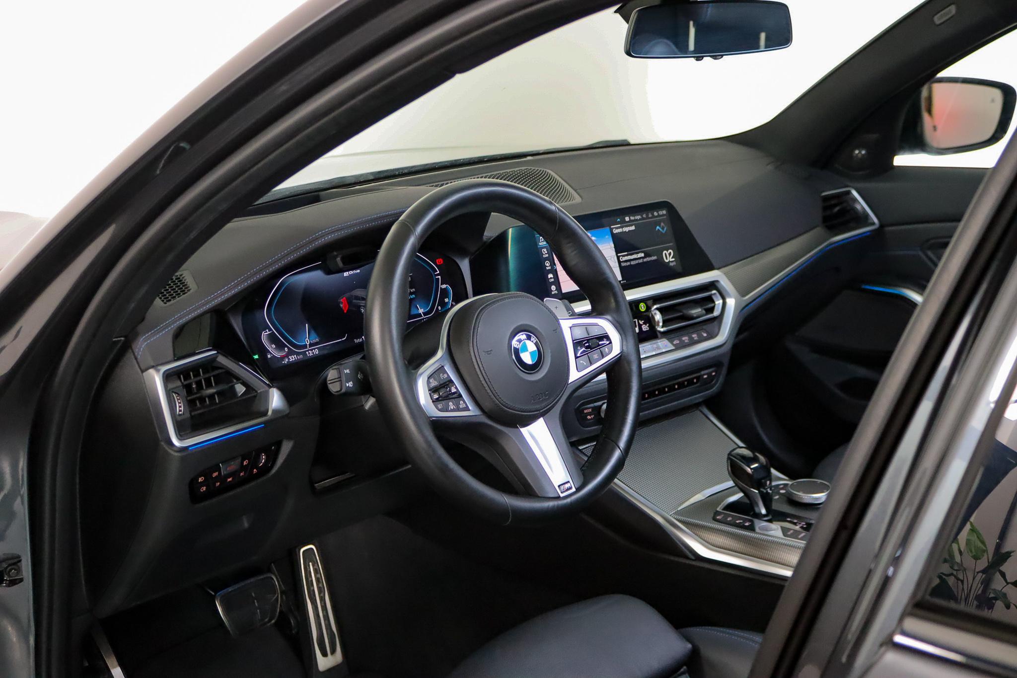 Foto van BMW 330e xDrive