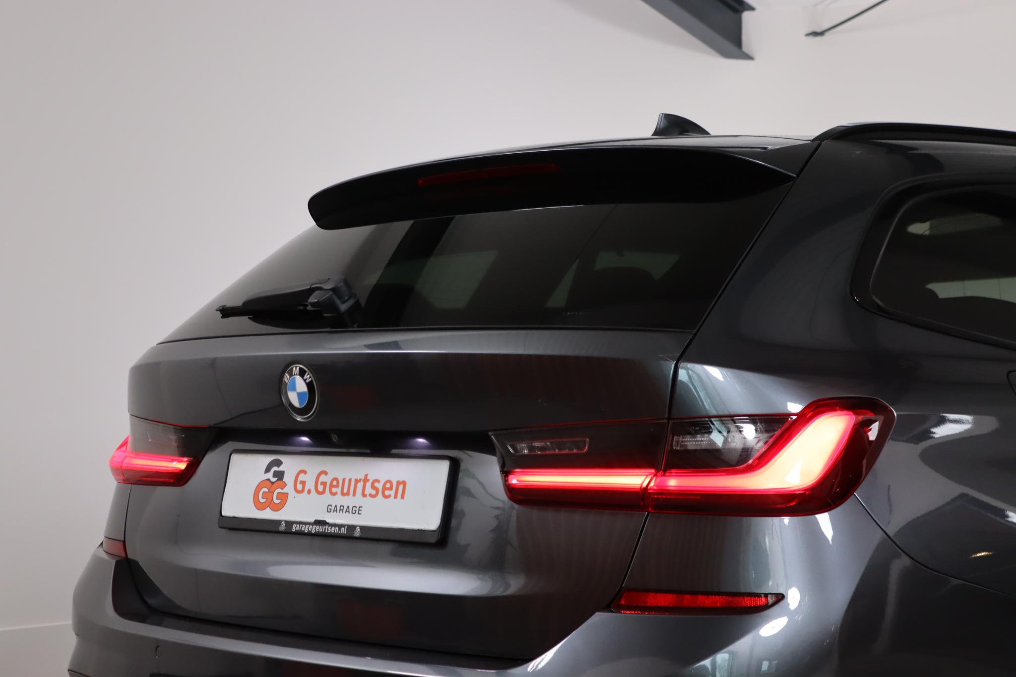 Foto van BMW 330e xDrive