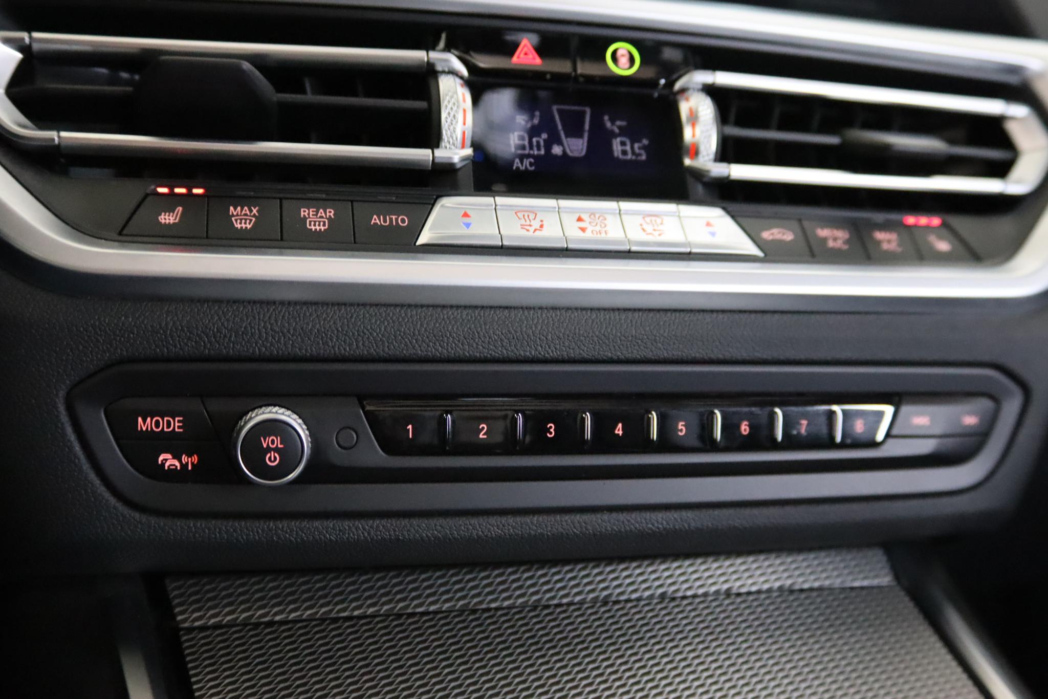 Foto van BMW 330e xDrive