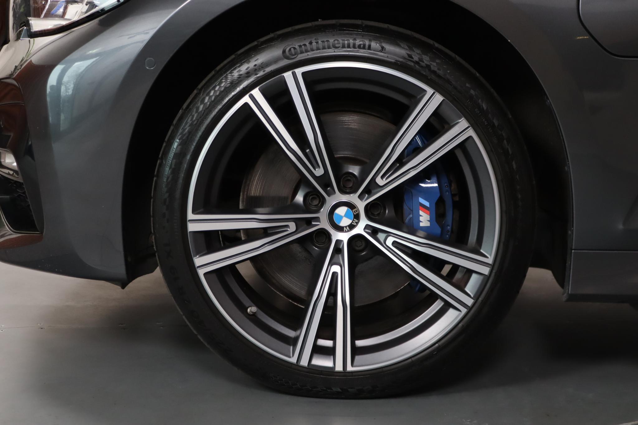 Foto van BMW 330e xDrive