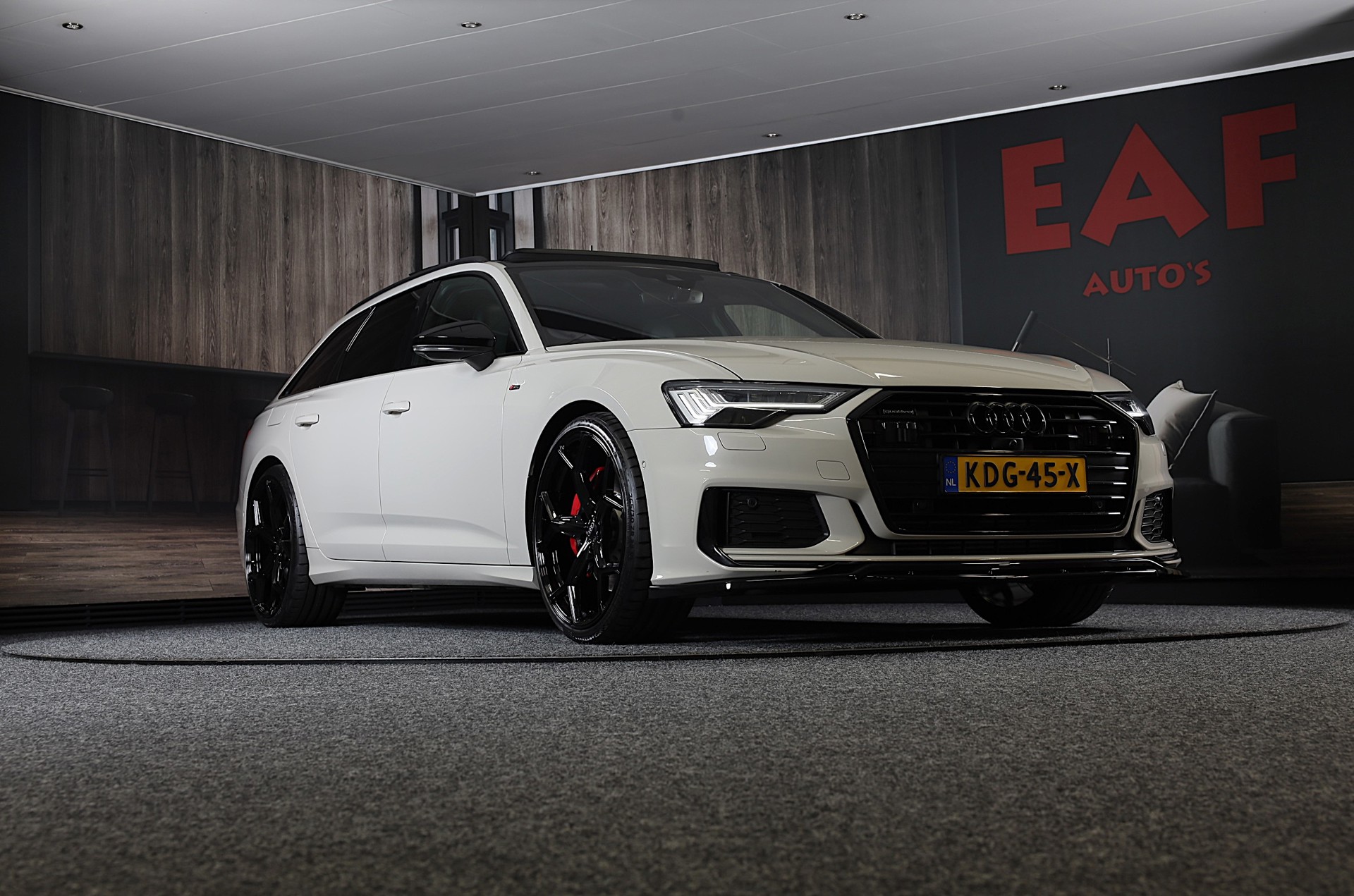 Foto van Audi A6 Avant 55 TFSI E