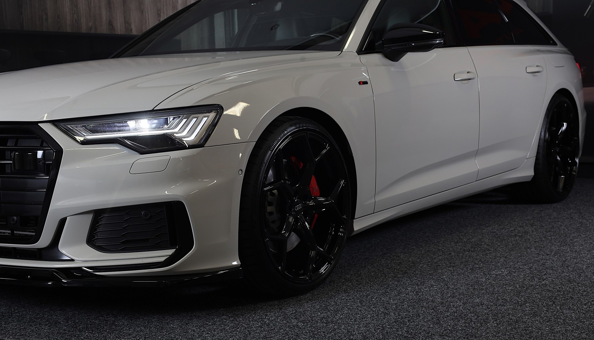 Foto van Audi A6 Avant 55 TFSI E