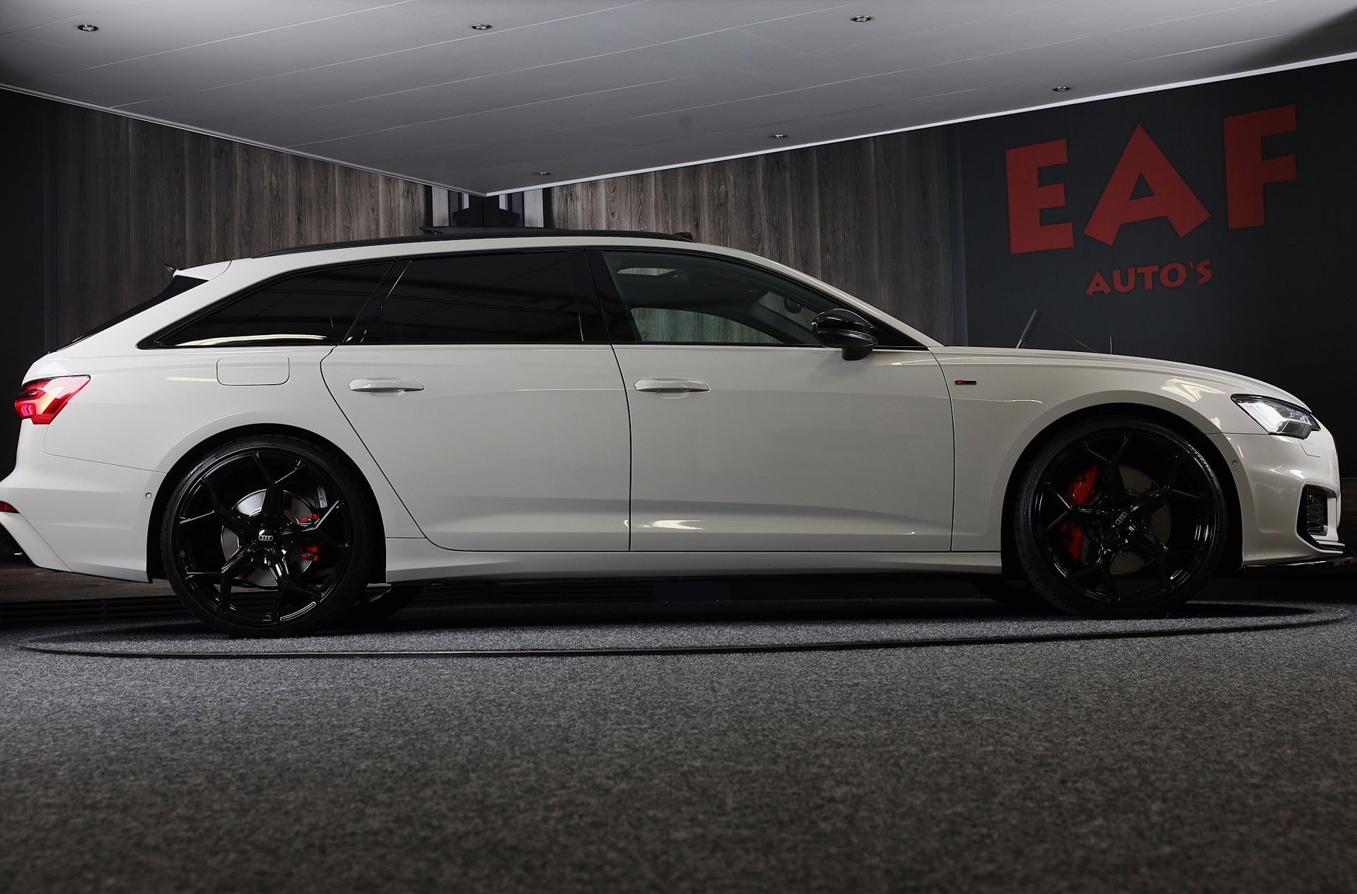 Foto van Audi A6 Avant 55 TFSI E