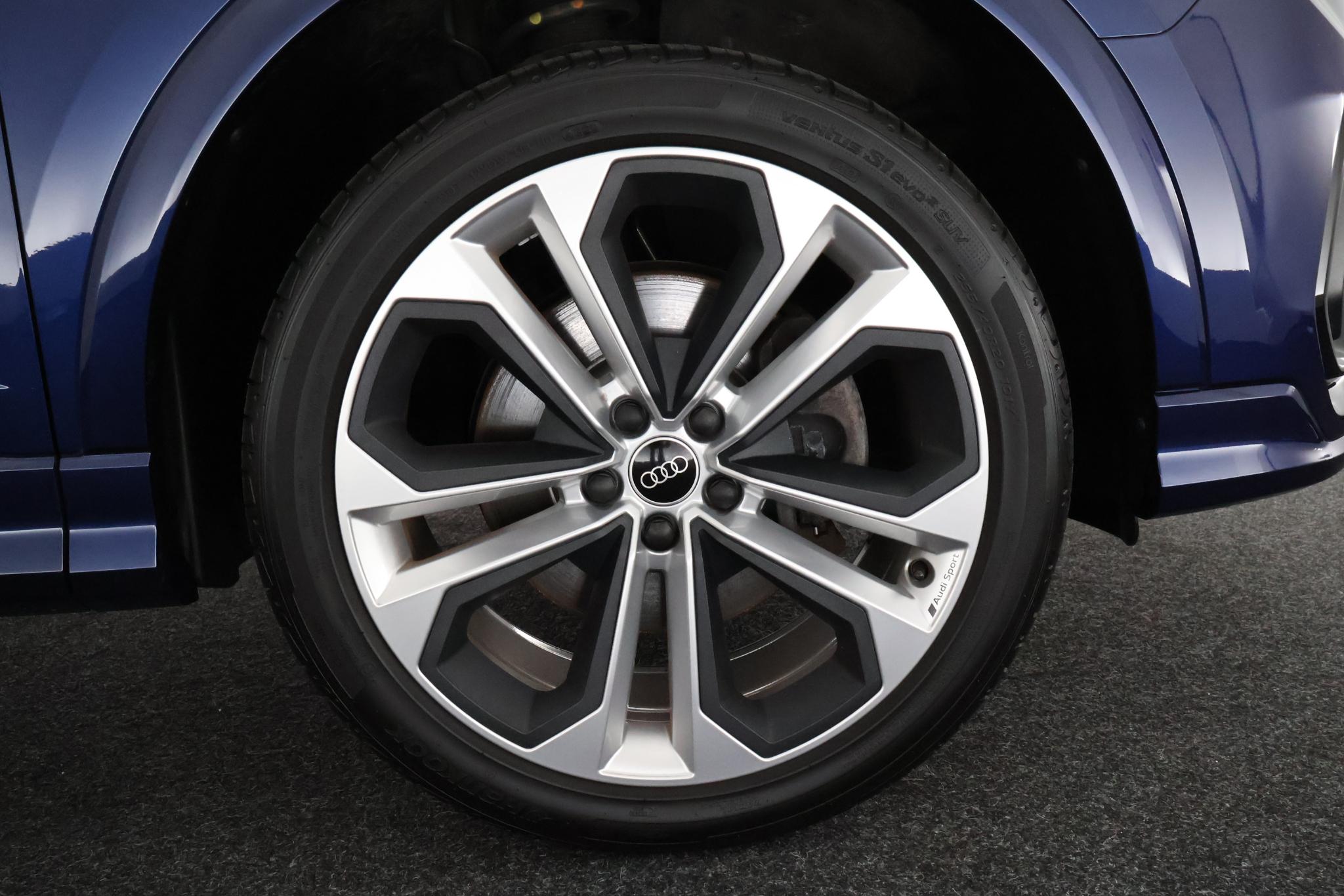 Foto van Audi Q3 Sportback E-tron