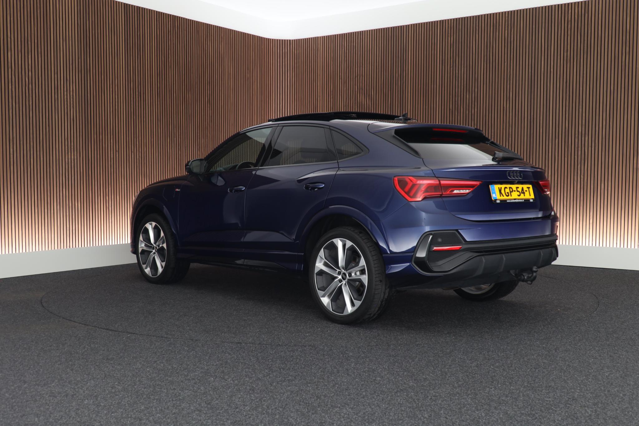 Foto van Audi Q3 Sportback E-tron