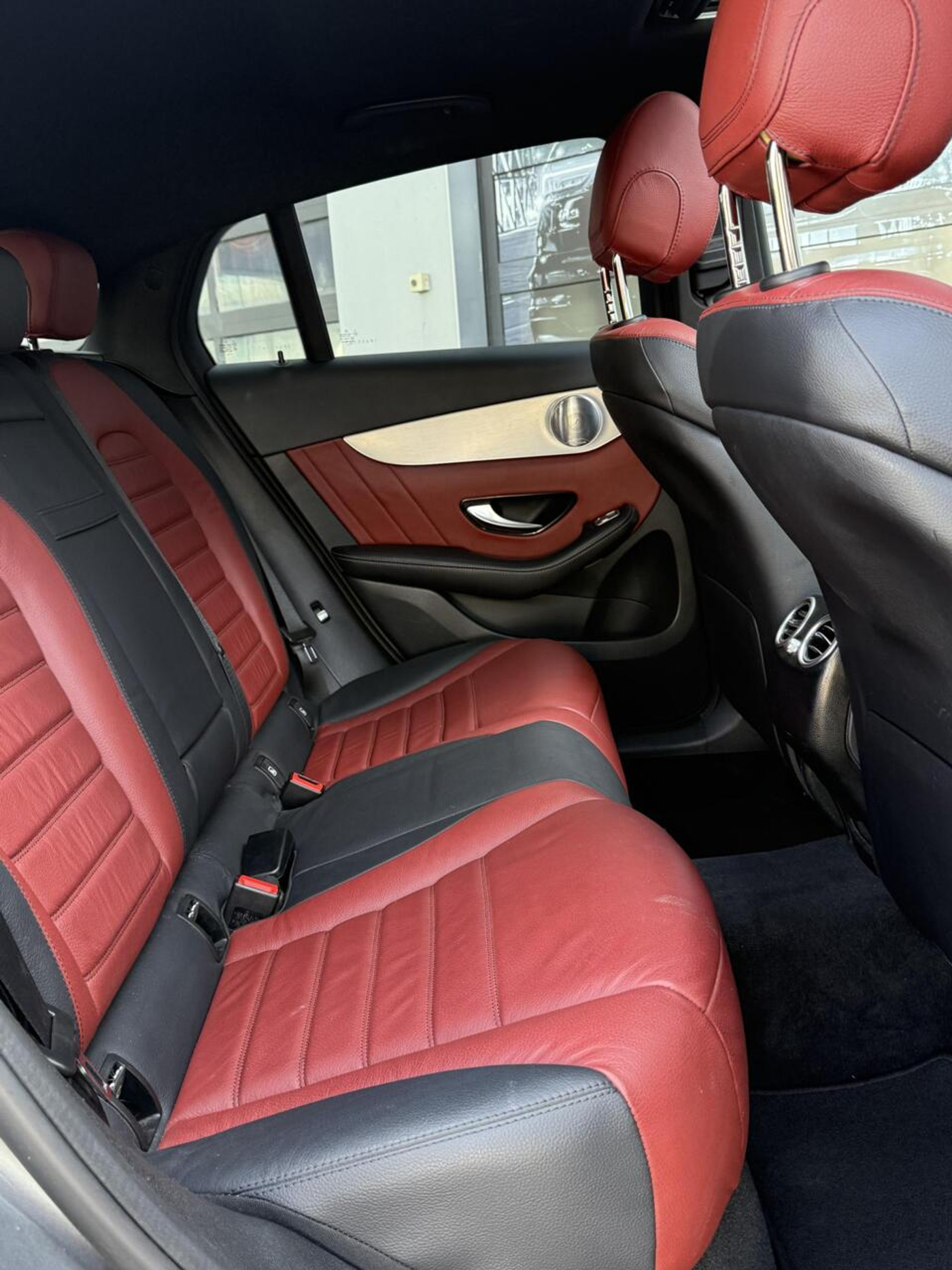Foto van Mercedes-Benz GLC 350 E 4Matic