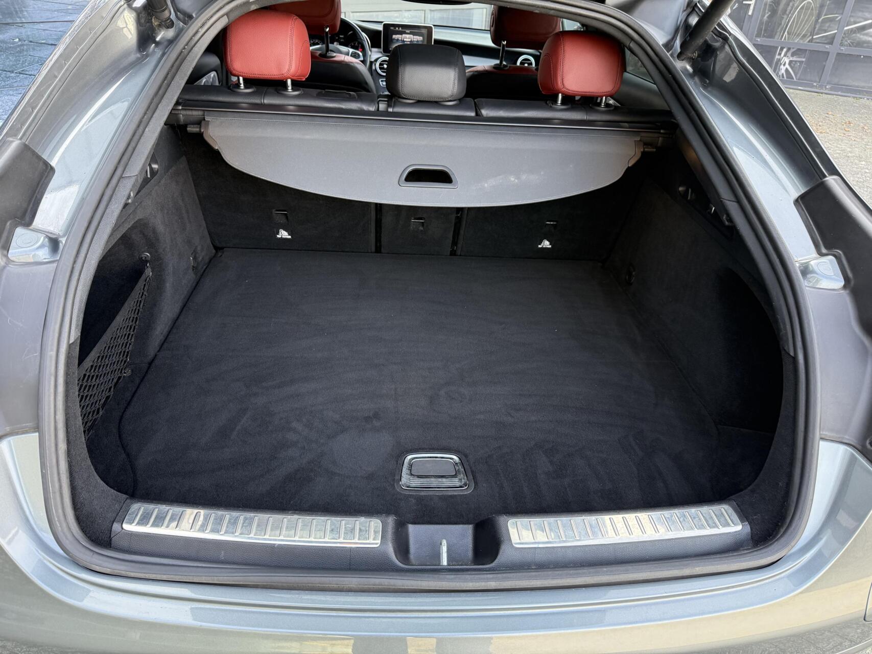Foto van Mercedes-Benz GLC 350 E 4Matic