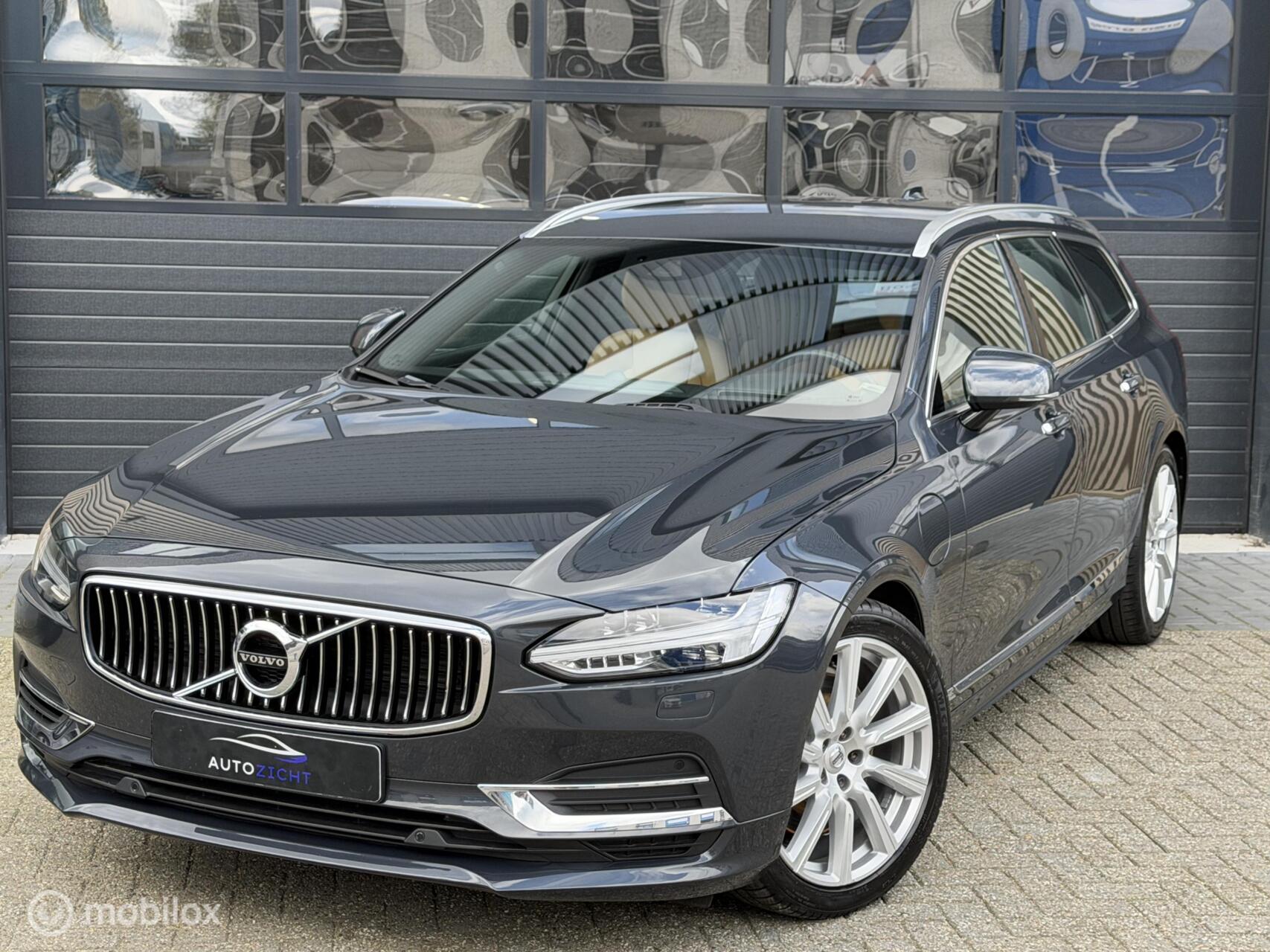 Foto van VOLVO V90 T8 TWIN ENGINE