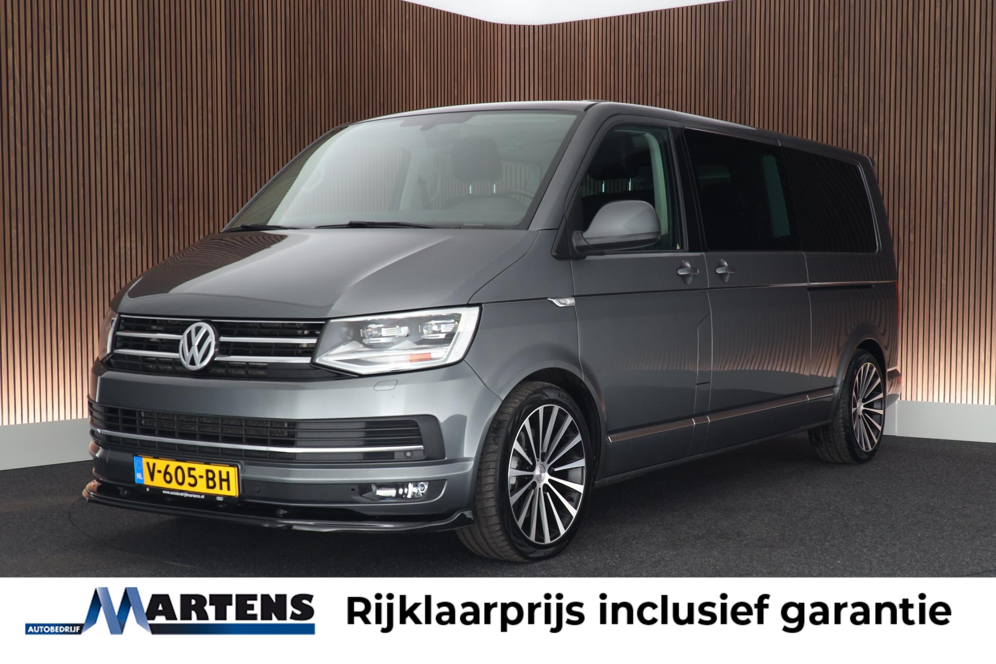 Volkswagen Transporter T6 Caravelle 2.0 TDI L2H1 DC 4Motion 2016 - voorkant