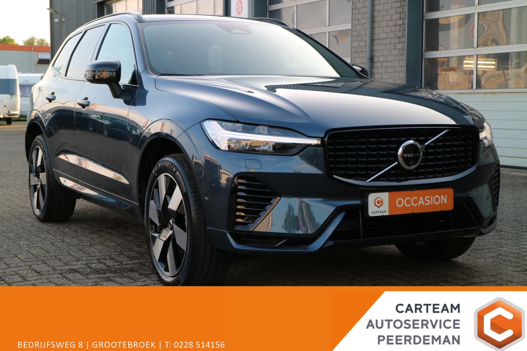 Volvo Xc60 2.0 T6 Plug-in hybrid AWD Plus Dark 2025 - voorkant