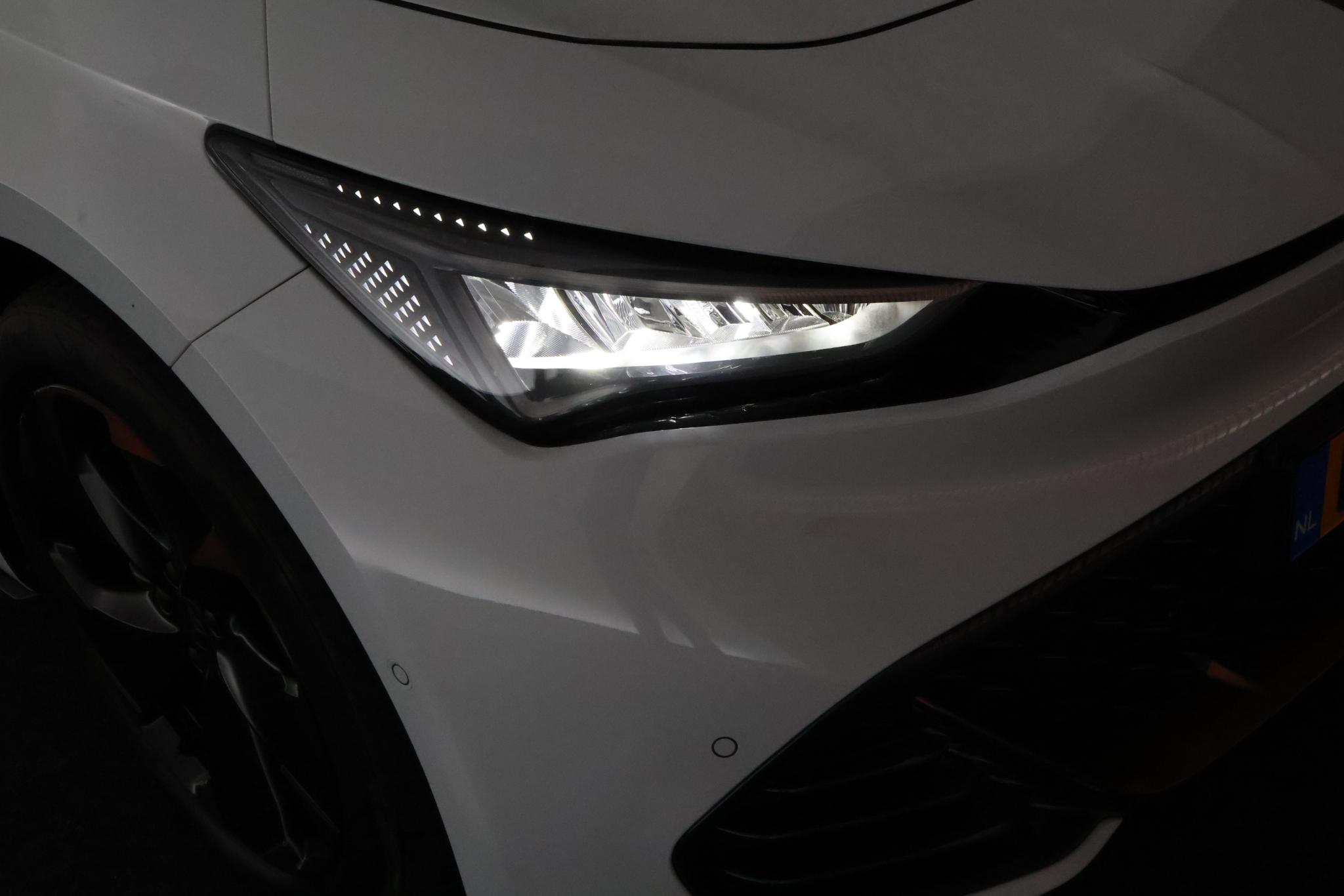 Foto van Cupra Born 150 KW 58/62 KWH