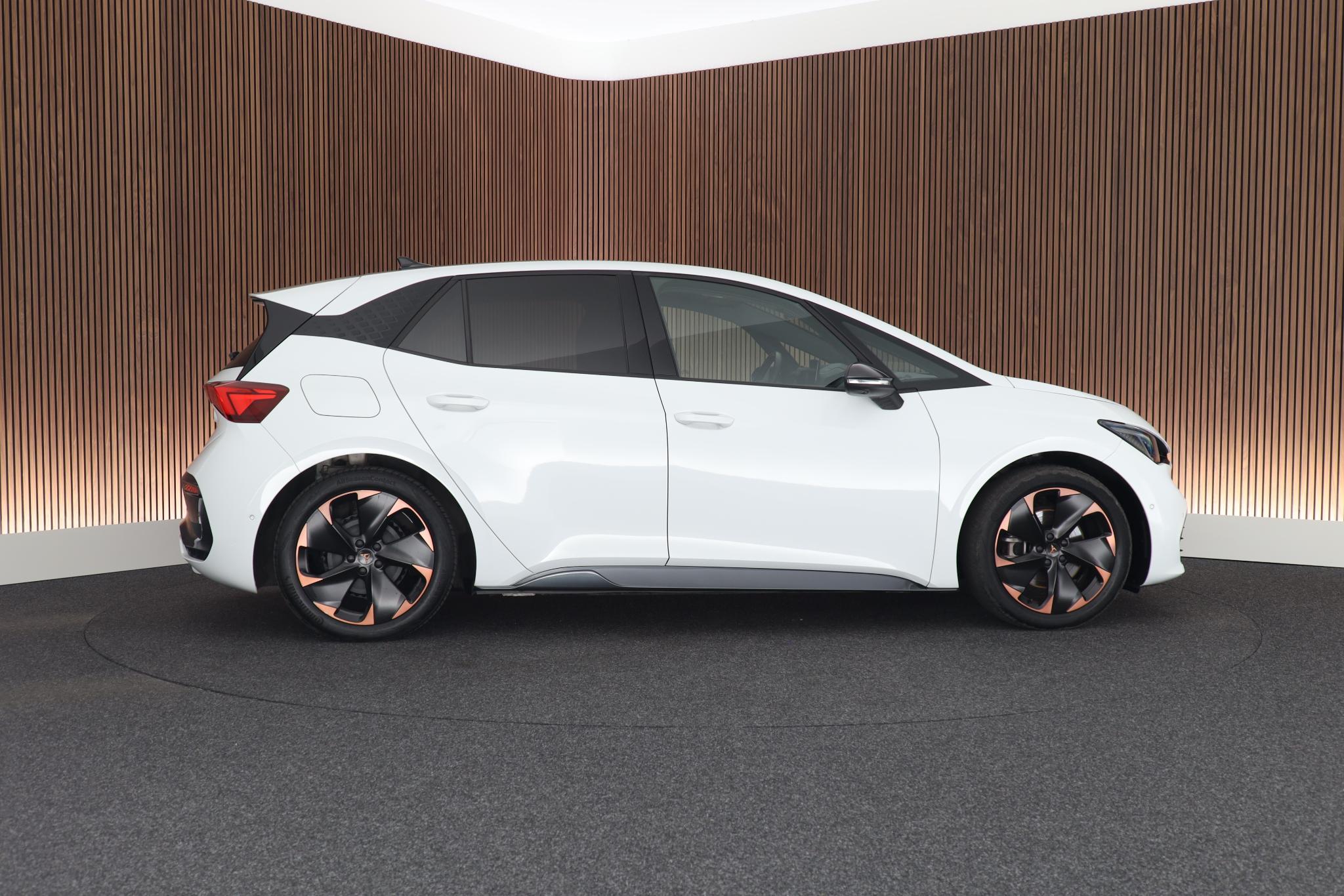Foto van Cupra Born 150 KW 58/62 KWH